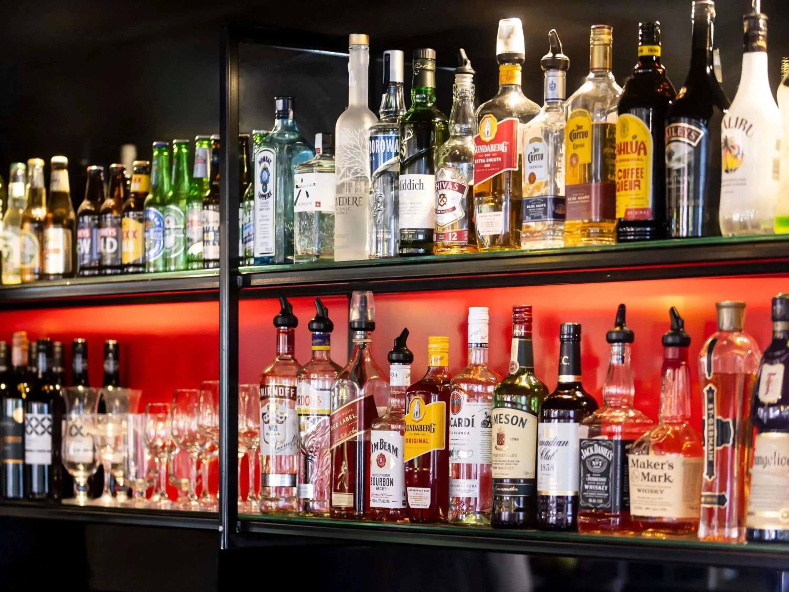 Lounge or bar in ibis Thornleigh Lounge or bar in ibis Thornleigh