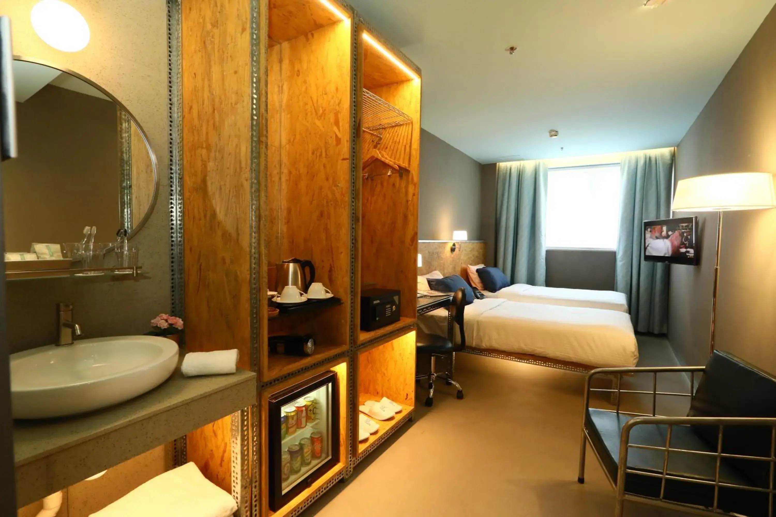 Bed in IND Hotel Bed in IND Hotel