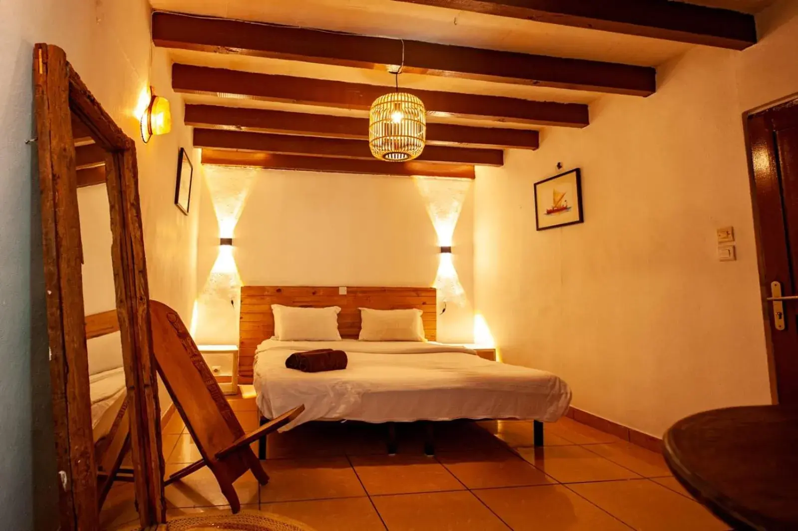 Small Twin Room in Hôtel Restaurant La Ribaudière Small Twin Room in Hôtel Restaurant La Ribaudière