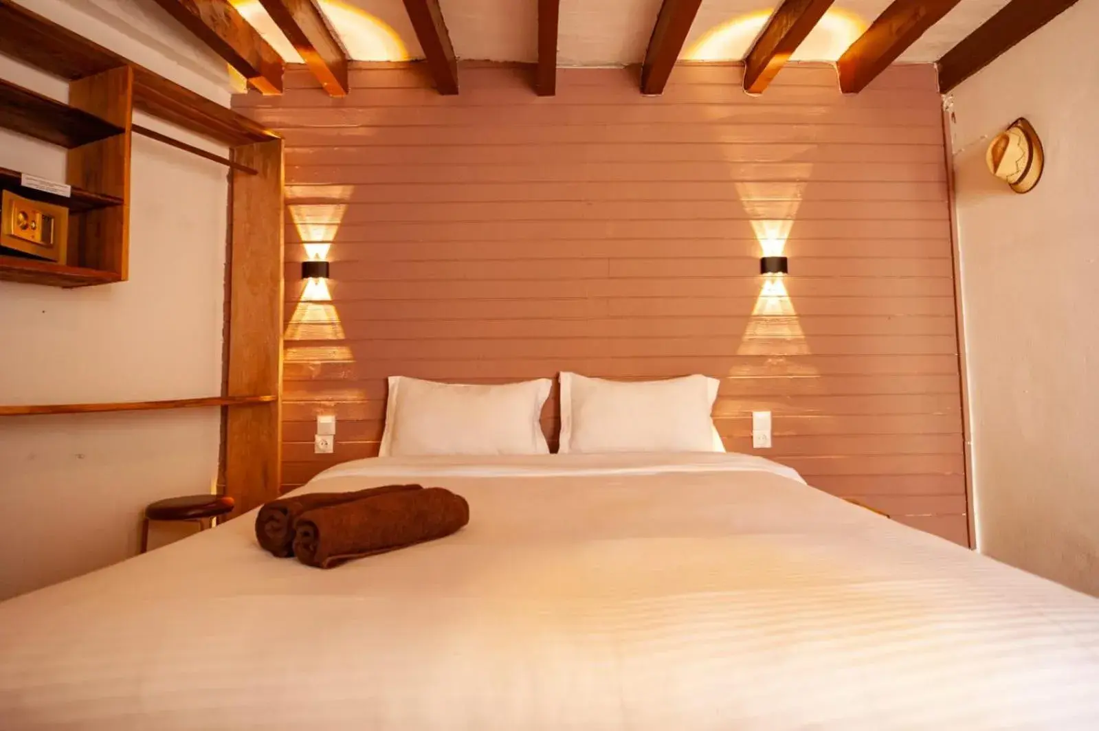 Double Room in Hôtel Restaurant La Ribaudière Double Room in Hôtel Restaurant La Ribaudière