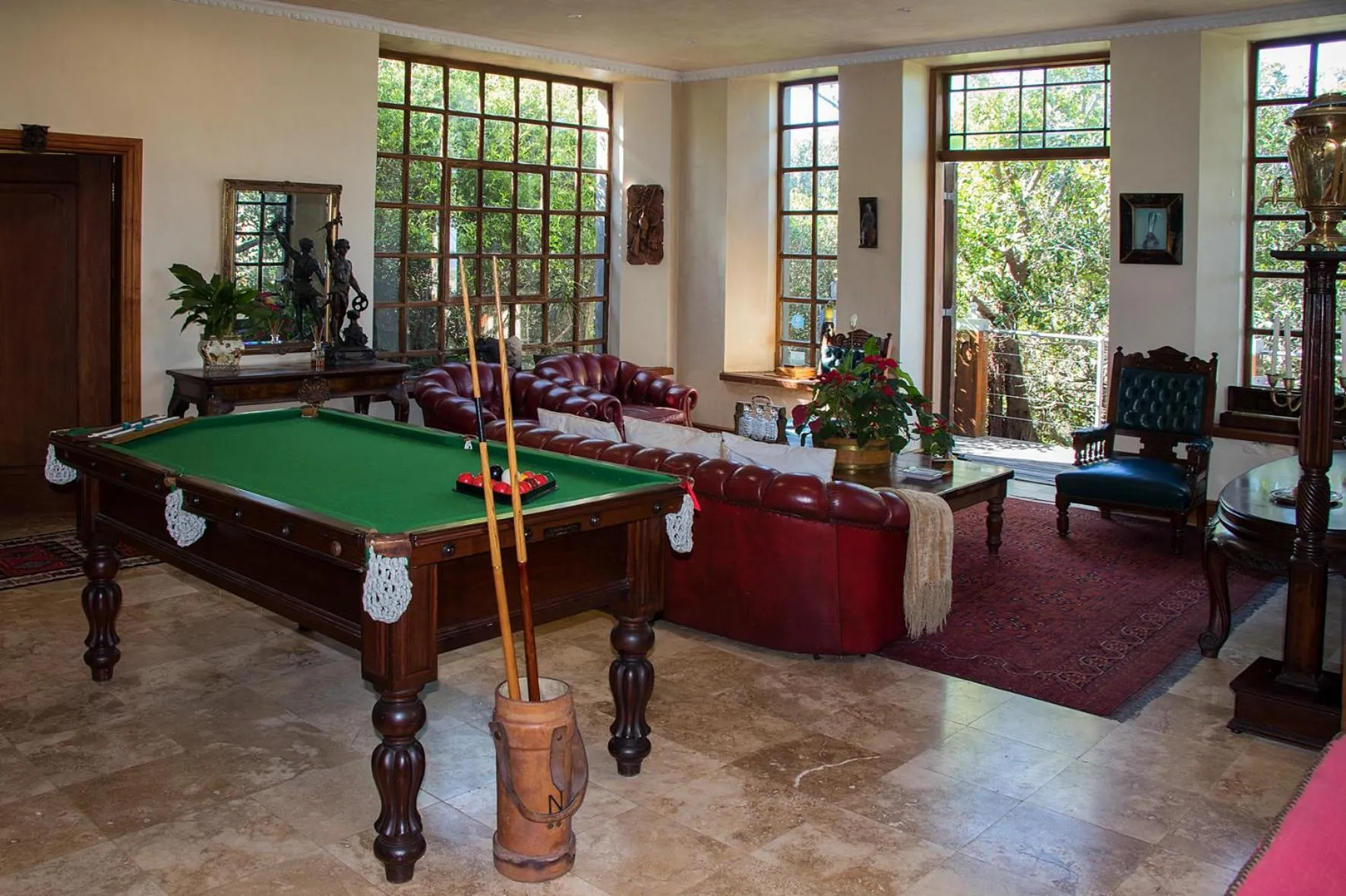 Billiard in Kennedys Beach Villa