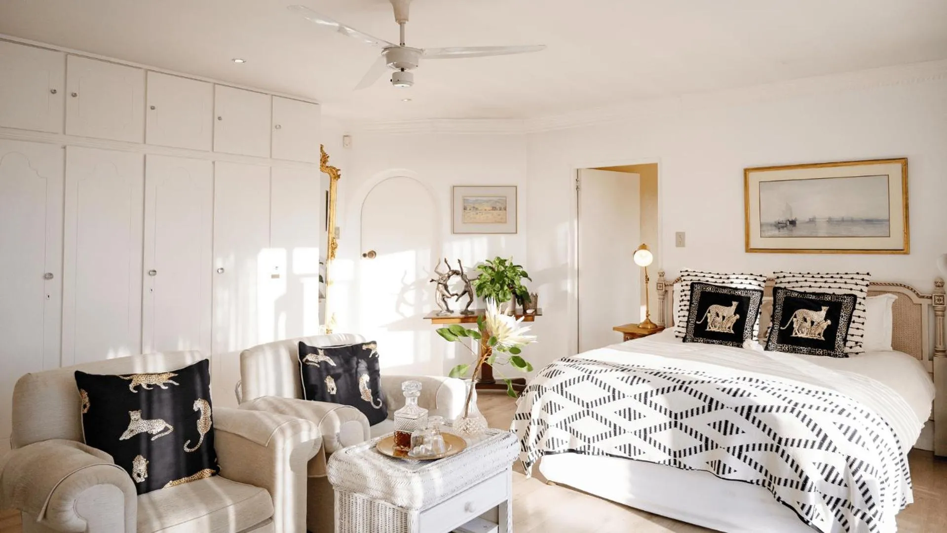 Bed in Kennedys Beach Villa