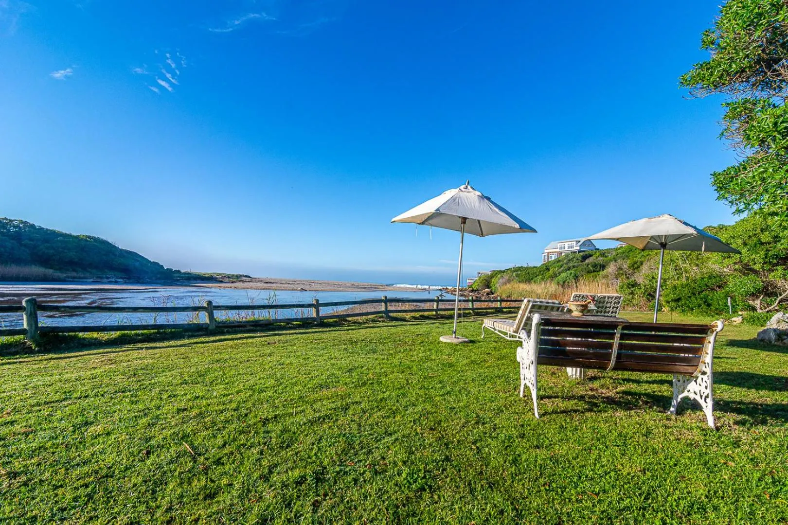 Garden in Kennedys Beach Villa