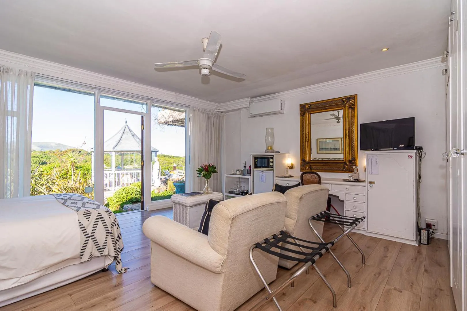 View (from property/room), Bed in Kennedys Beach Villa