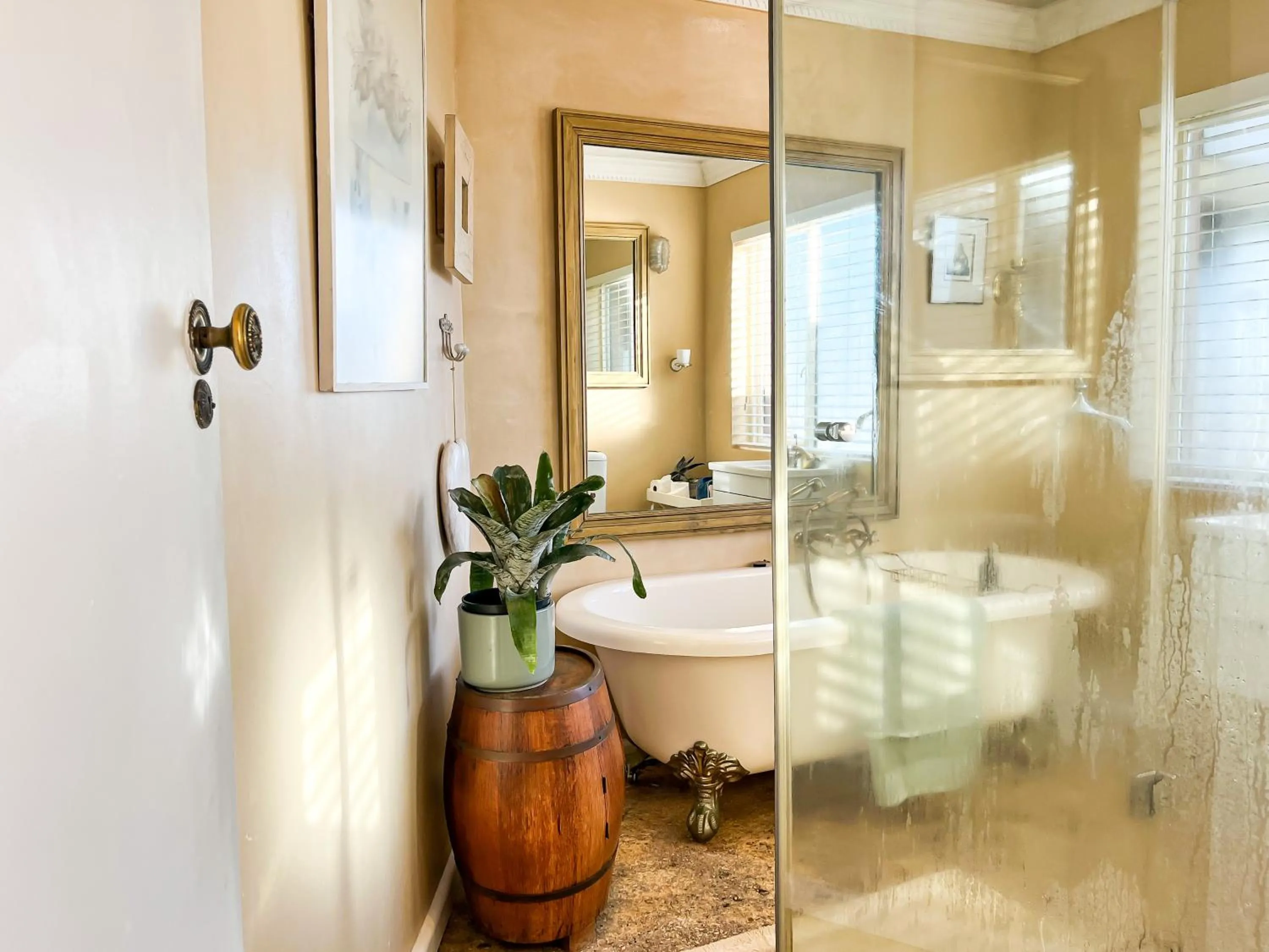 Shower in Kennedys Beach Villa