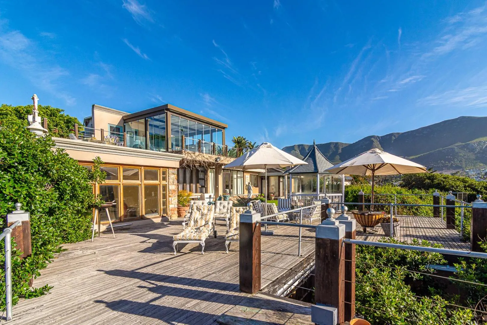 Mountain view in Kennedys Beach Villa