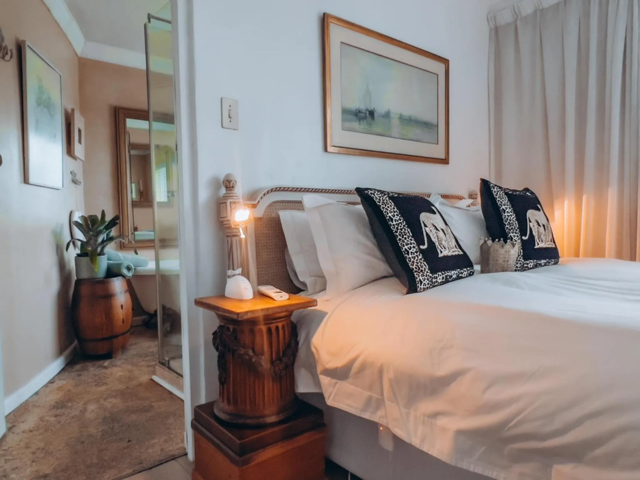 Bed in Kennedys Beach Villa