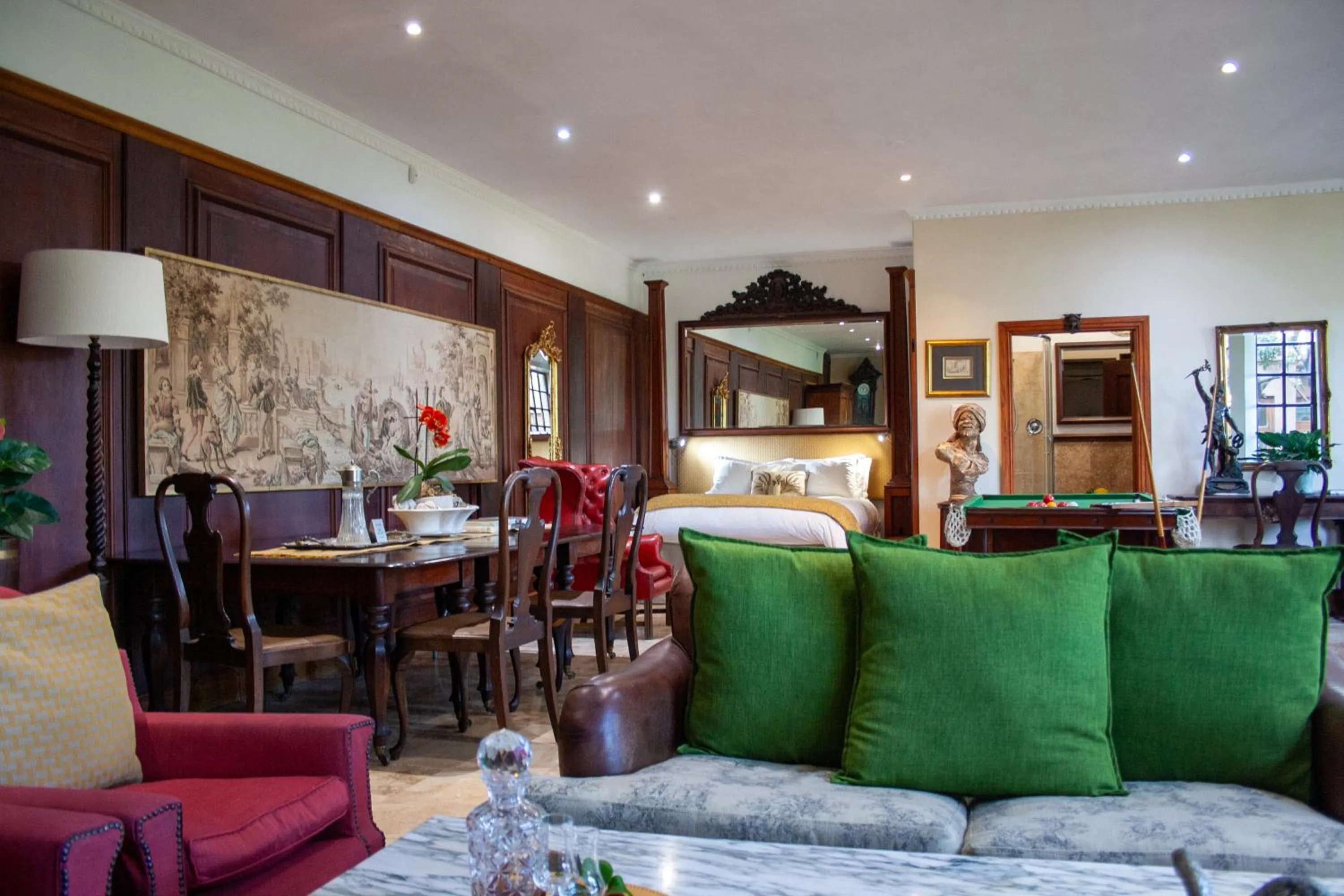 Bed in Kennedys Beach Villa
