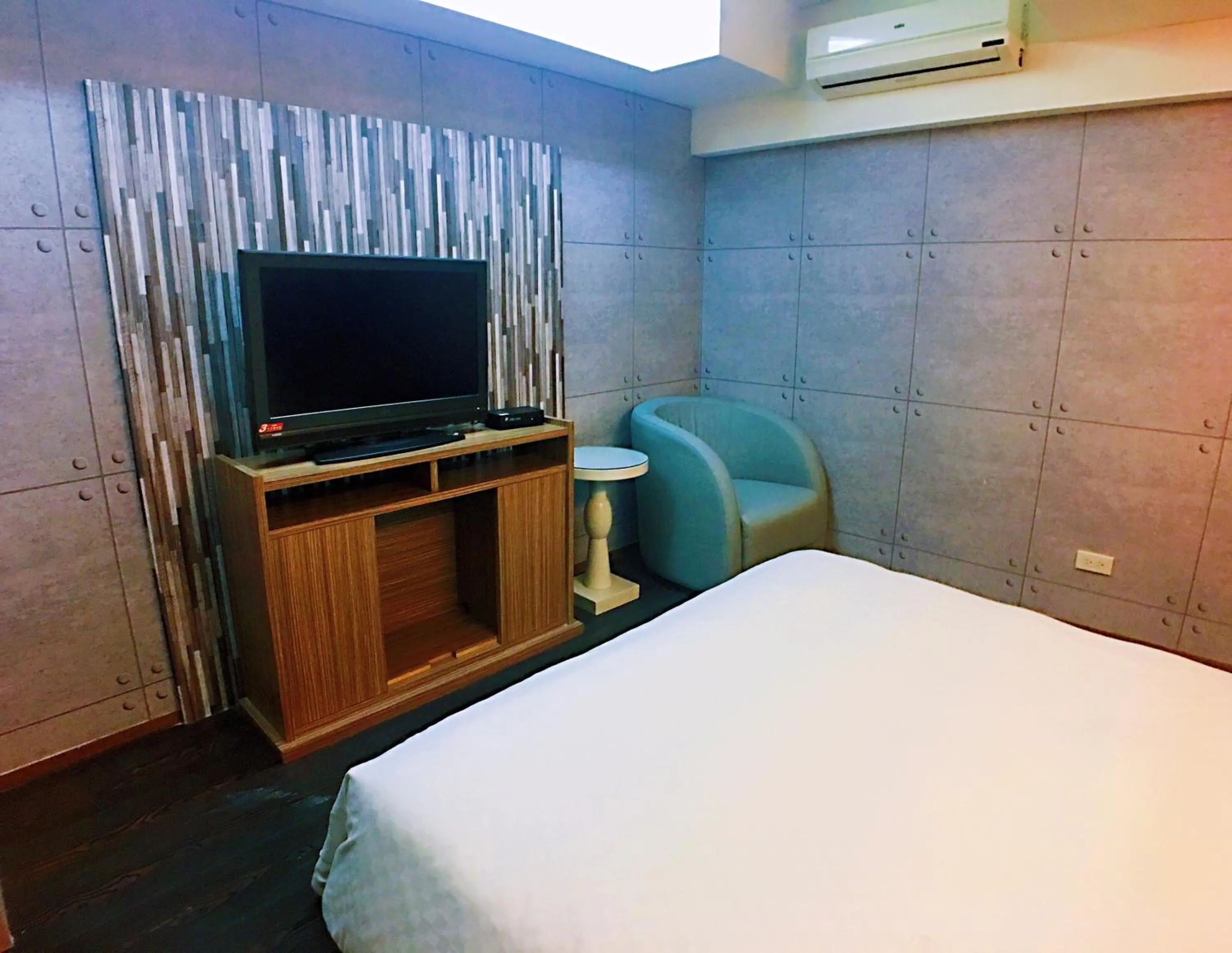 Love Hotel