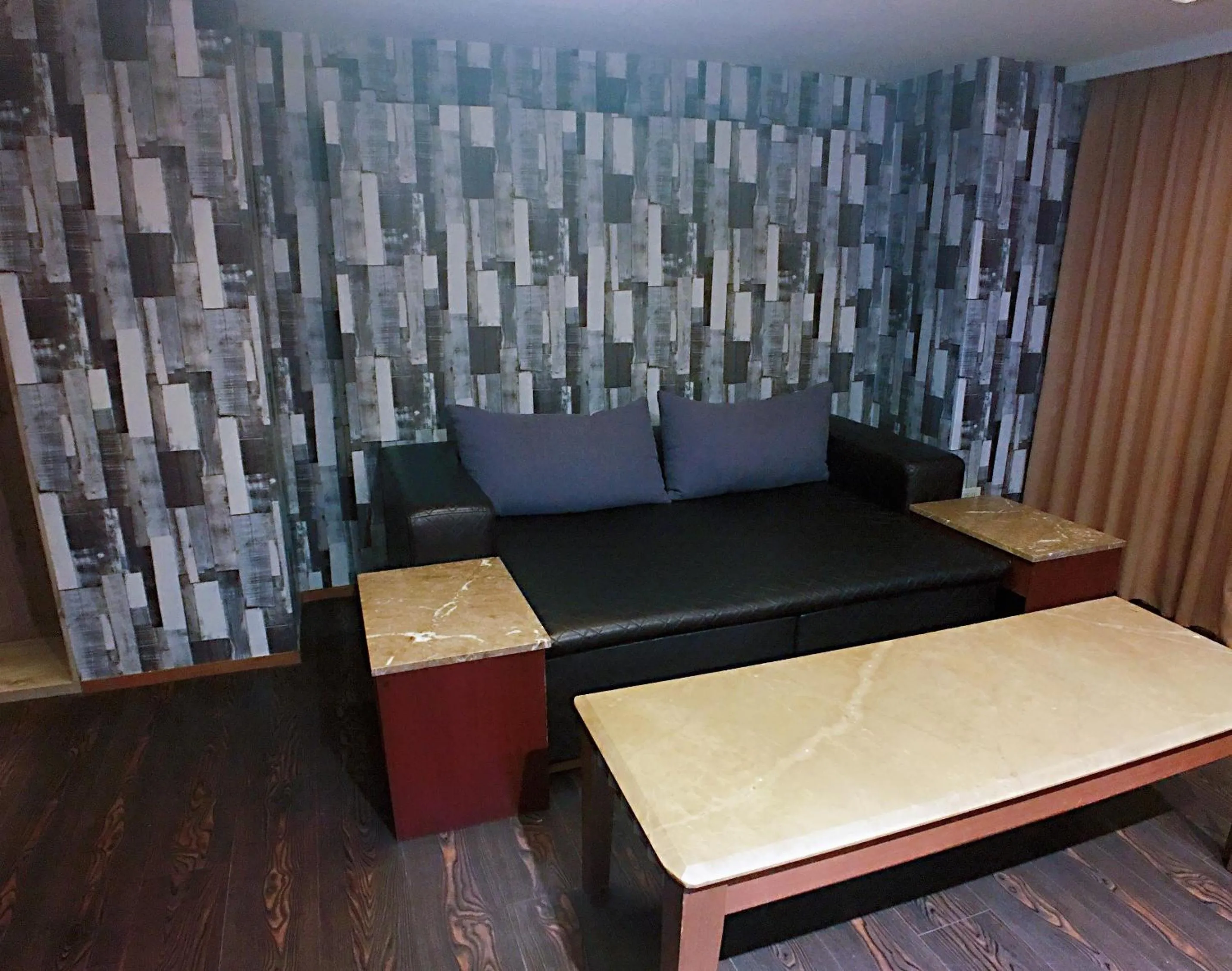 Love Hotel