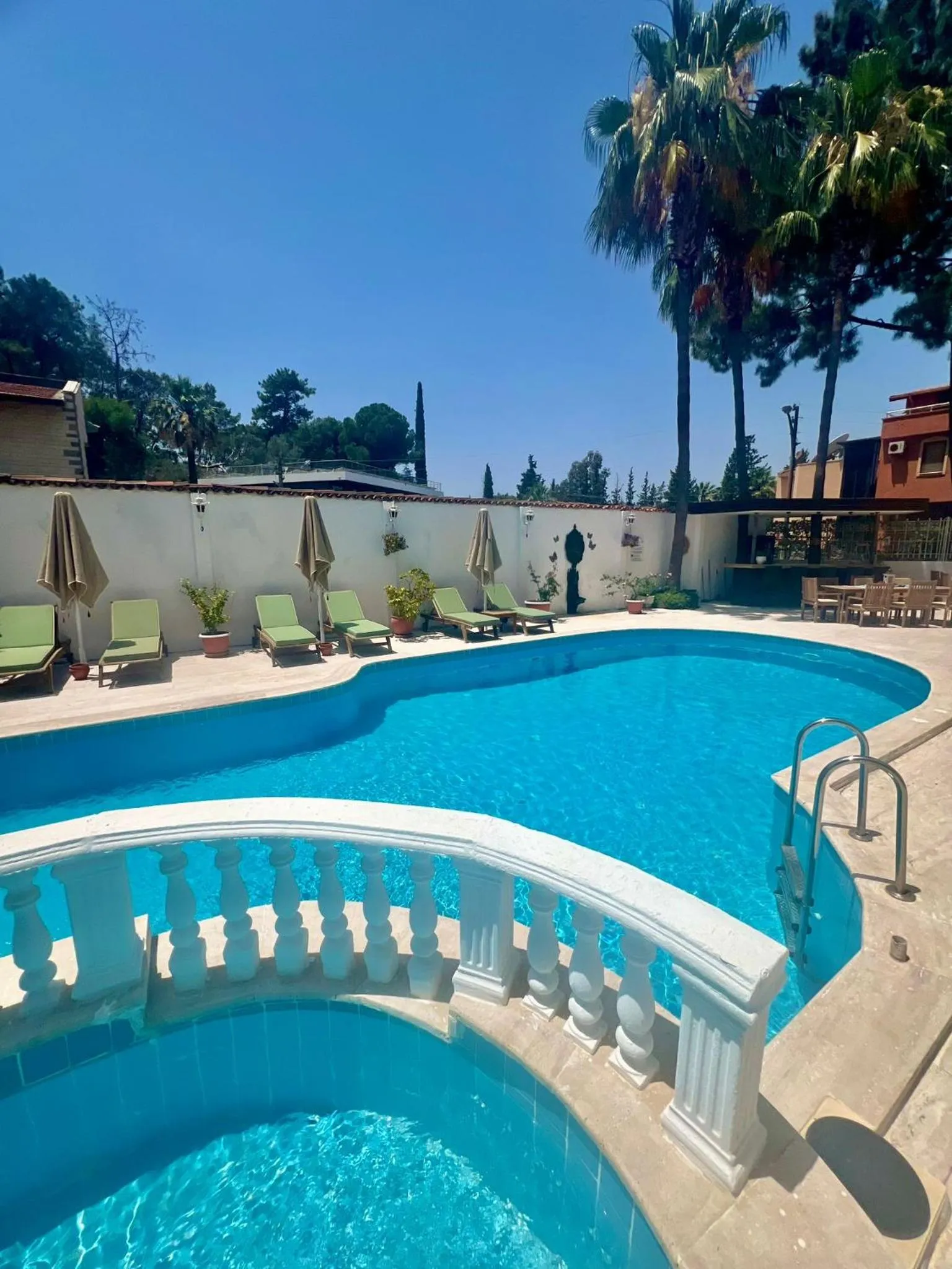 Swimming pool in Carikci Hotel