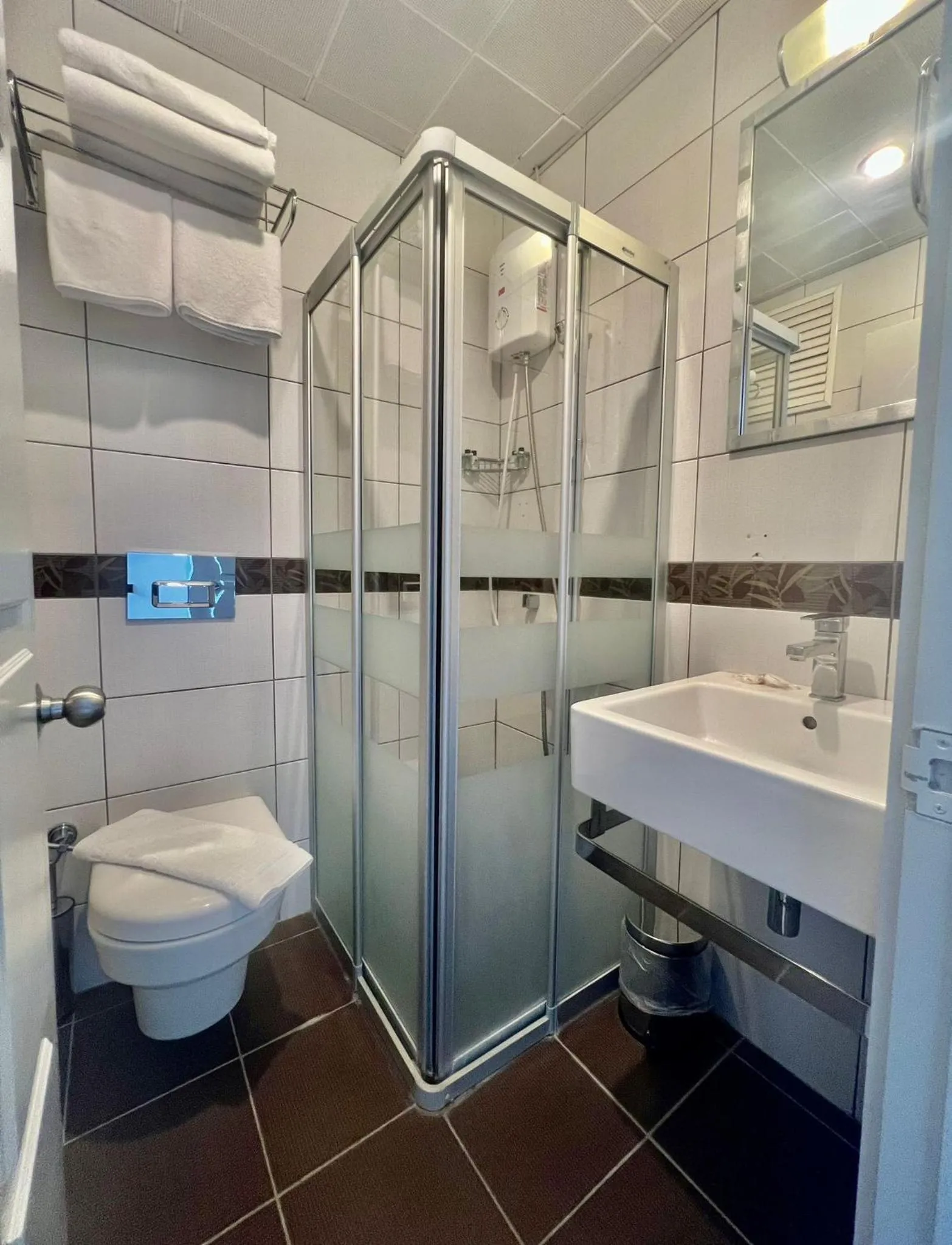 Bathroom in Carikci Hotel