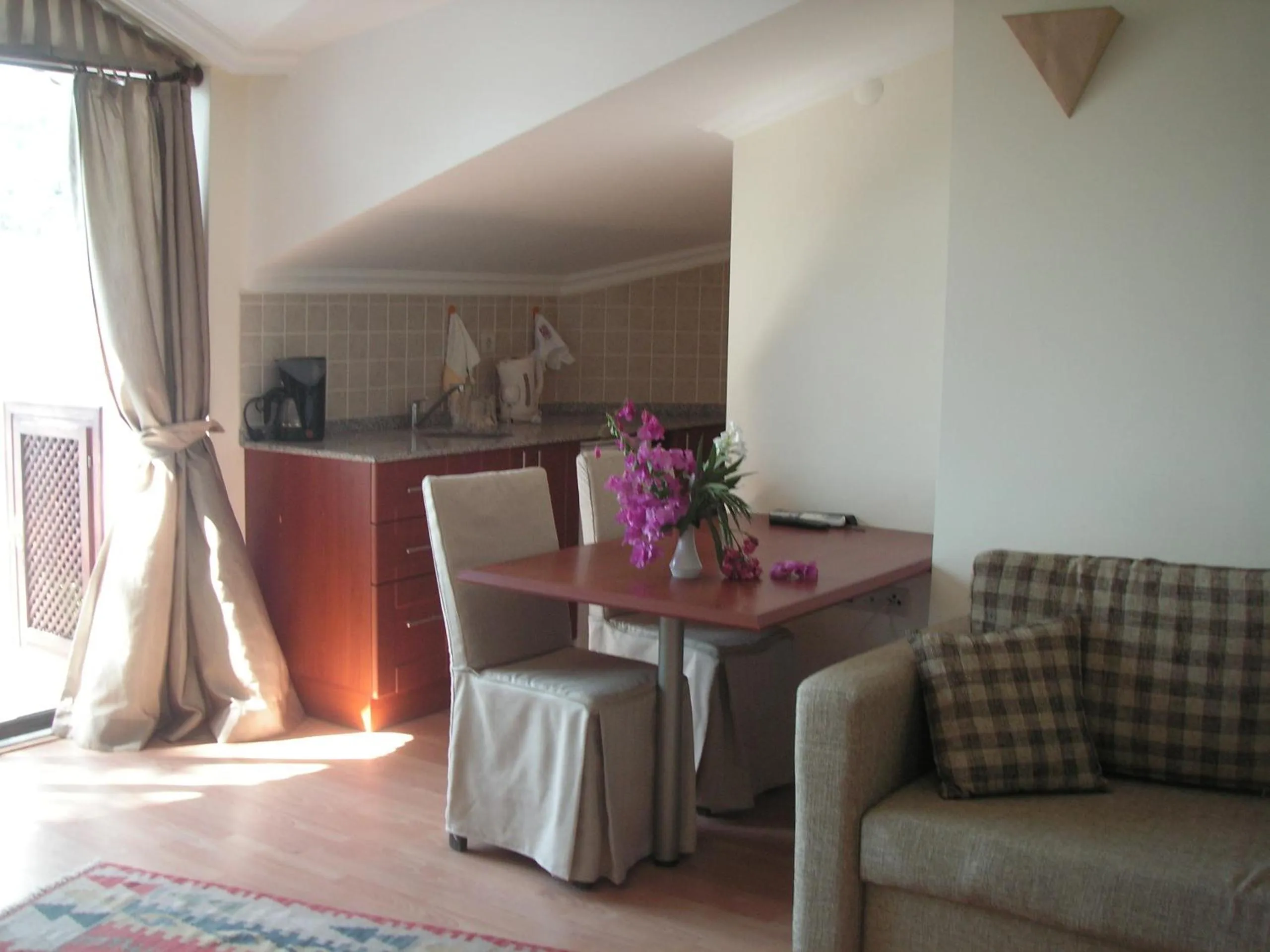 Living room in Carikci Hotel