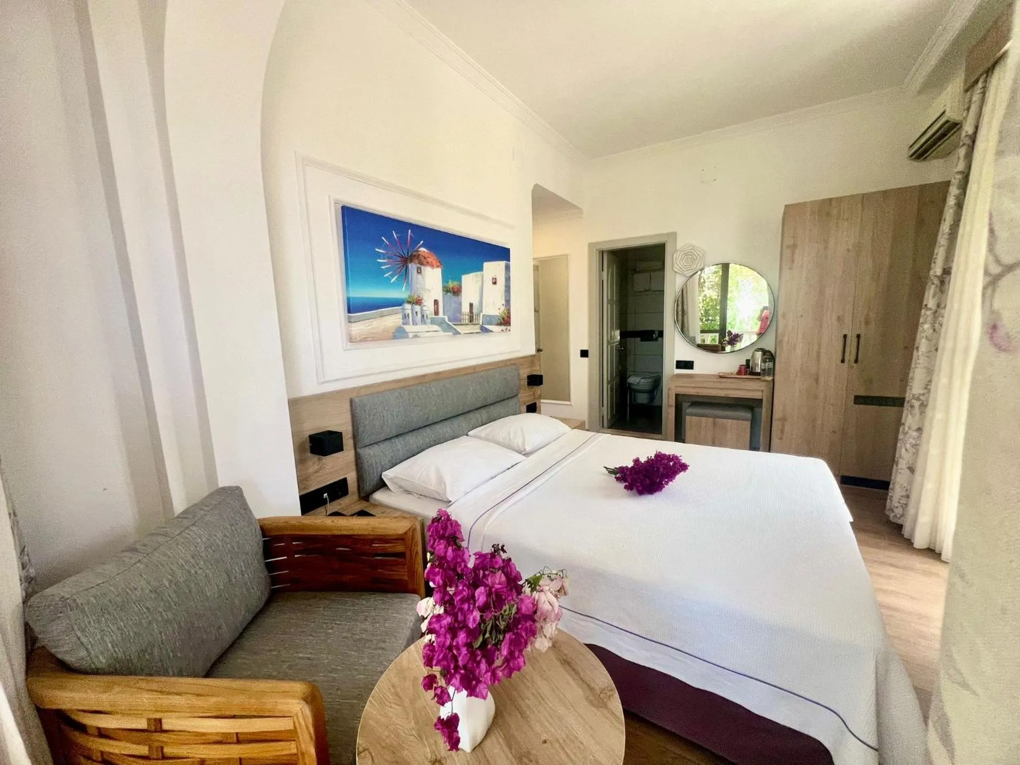 Bedroom, Bed in Carikci Hotel