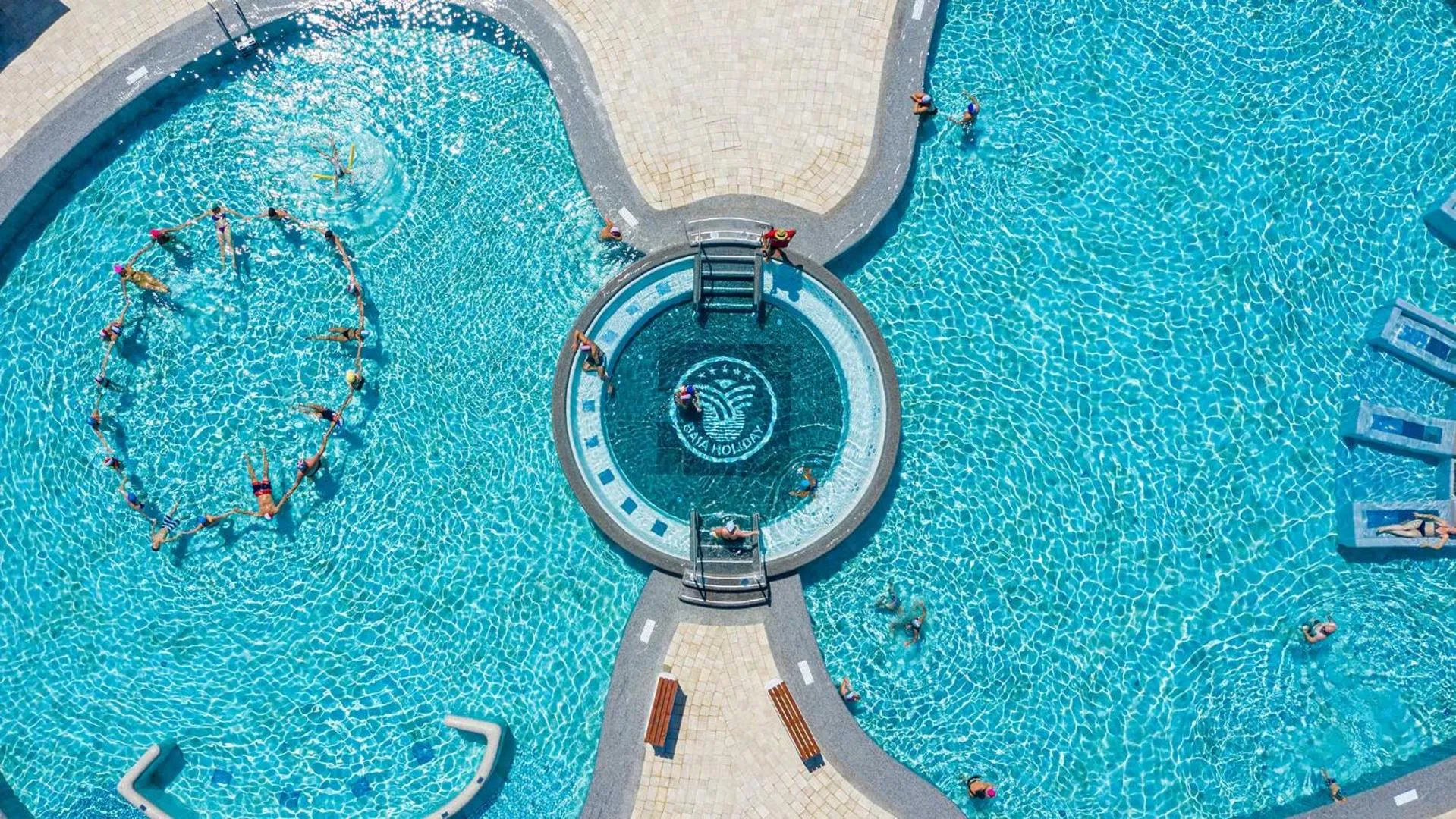 Swimming pool in Camping Village Laguna Blu