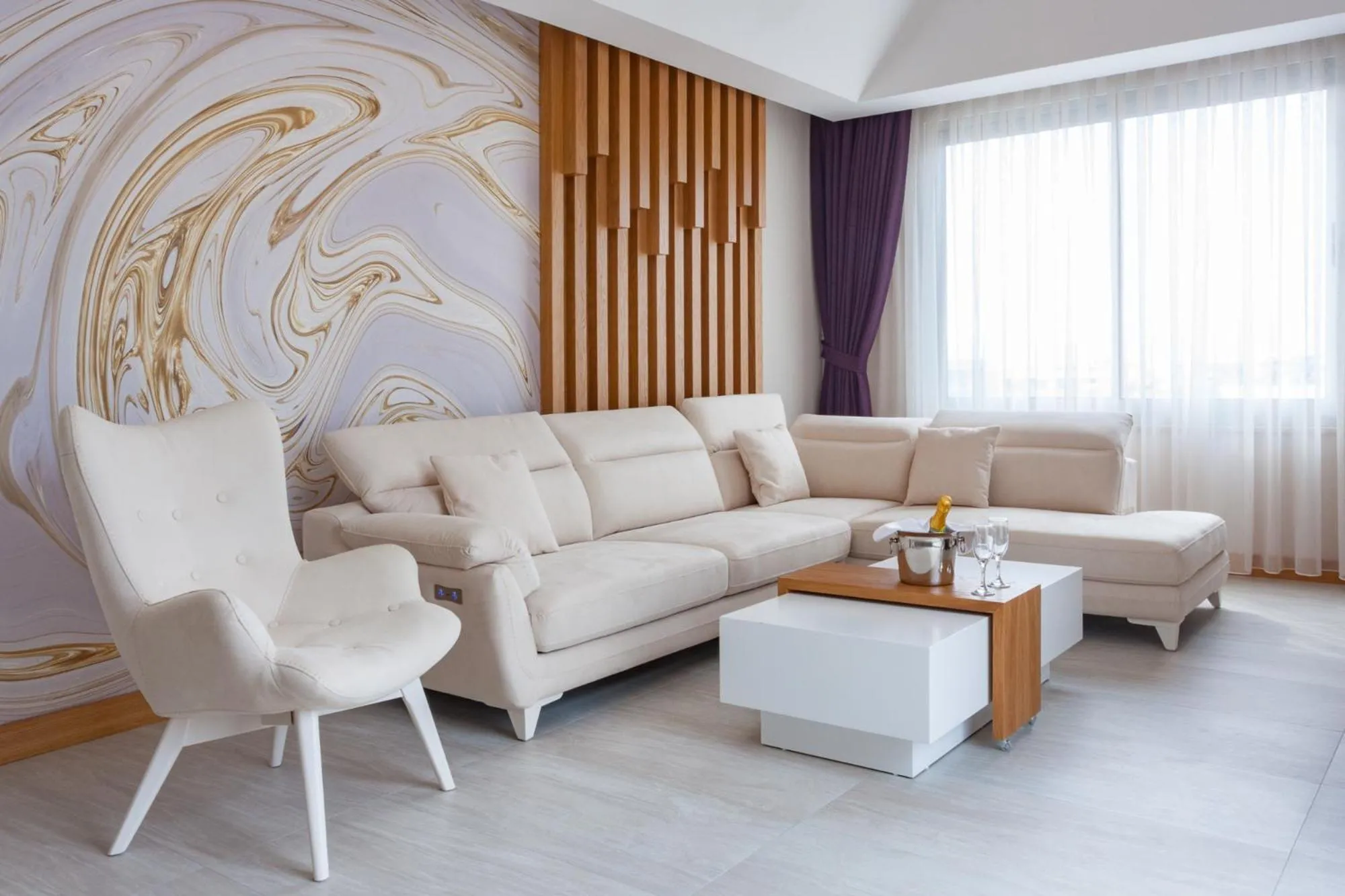 Seating area in Graf Victor Hotel