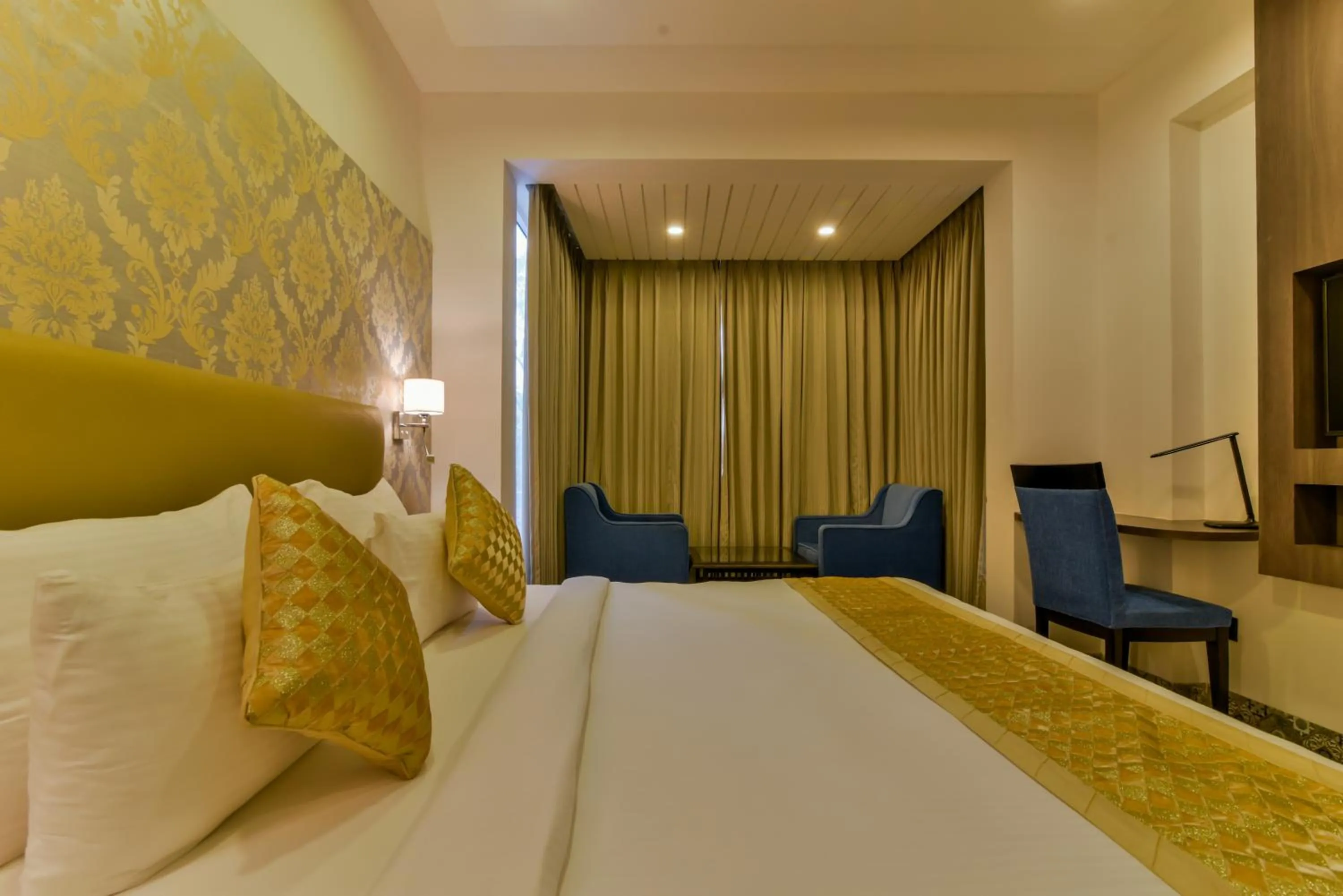 Photo of the whole room, Bed in Ramatan Resort