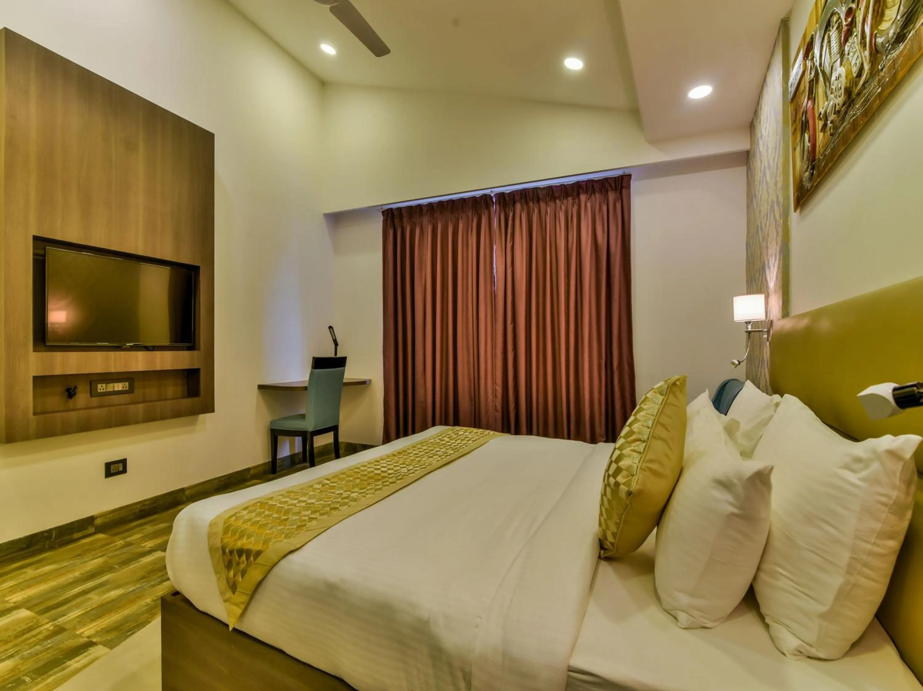 Photo of the whole room, Bed in Ramatan Resort