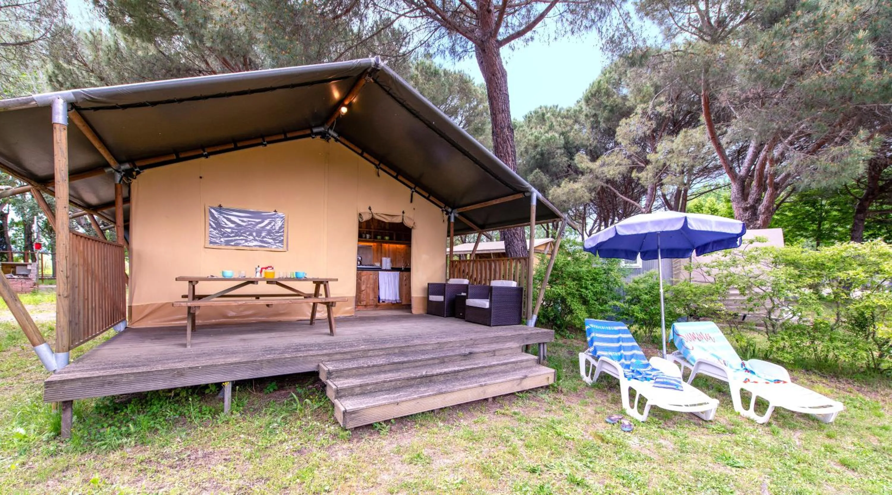 Property building in Camping Village Punta Navaccia