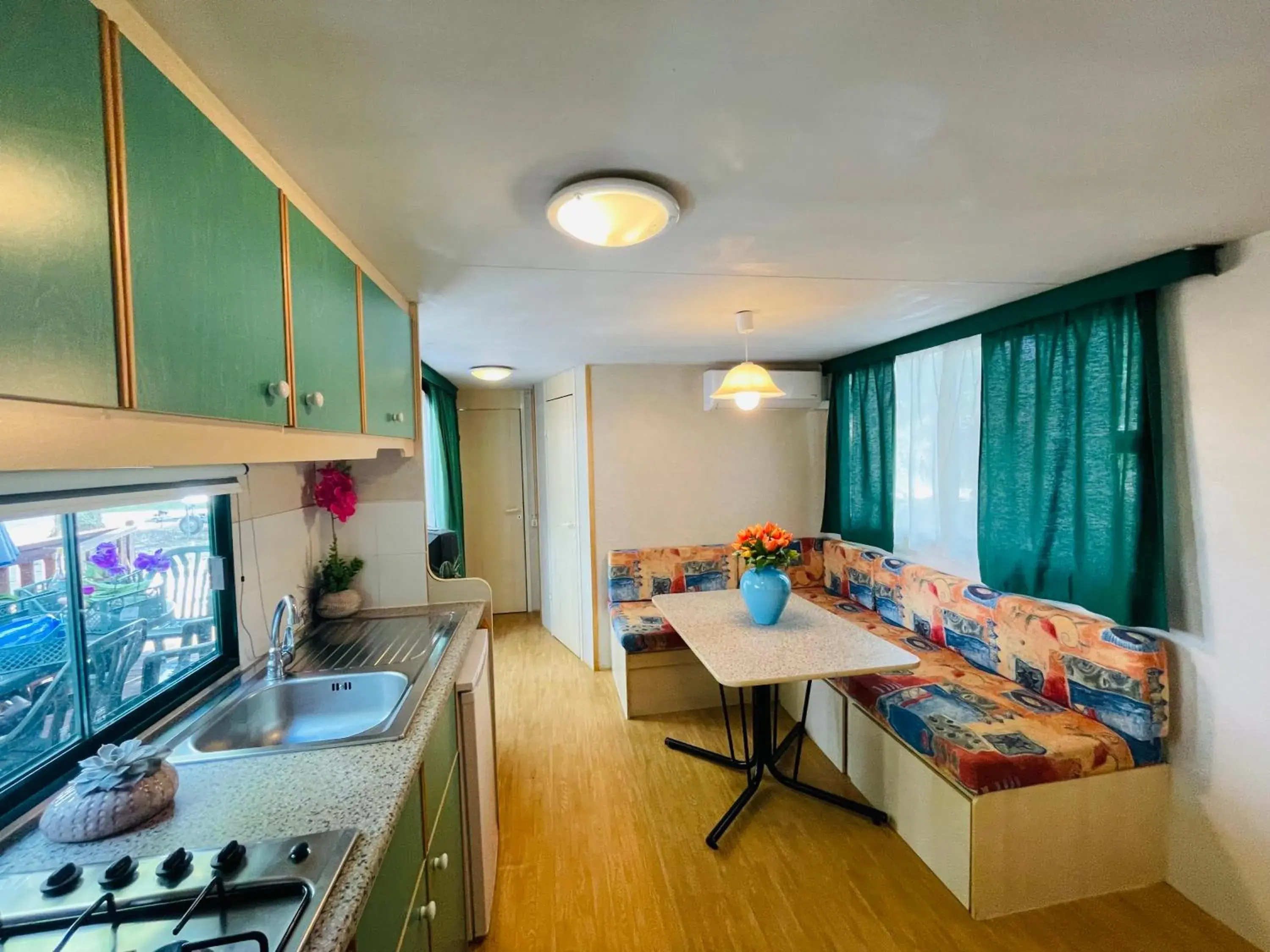 Mobile Home (6 Adults) in Camping Village Punta Navaccia Mobile Home (6 Adults) in Camping Village Punta Navaccia