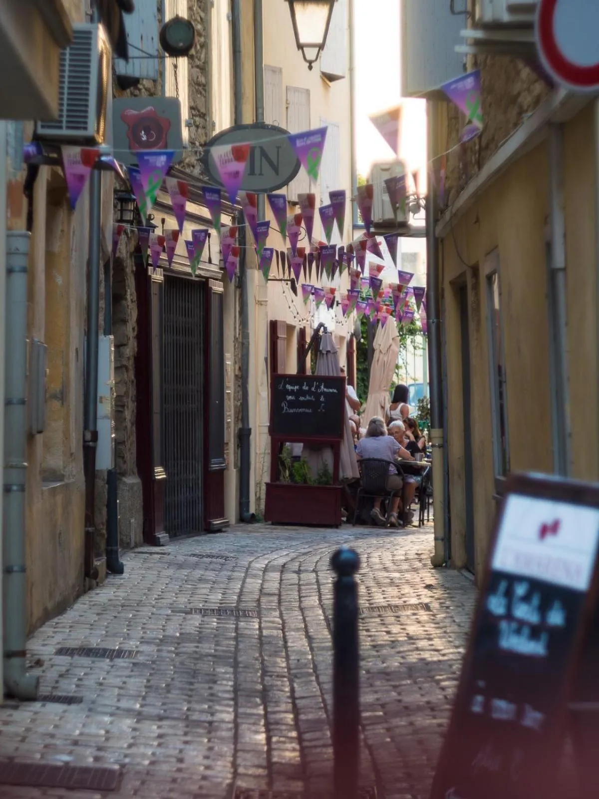 Nearby landmark in KYRIAD ORANGE Centre Ville - HOTEL & RESTAURANT & BAR - La Galerie d'Art des Princes - Provence Alpes Côte d'Azur - France - Proche A7-A9 - exit21- Châteauneuf-du-Pape Avignon Bollene Nimes - 24h-24h