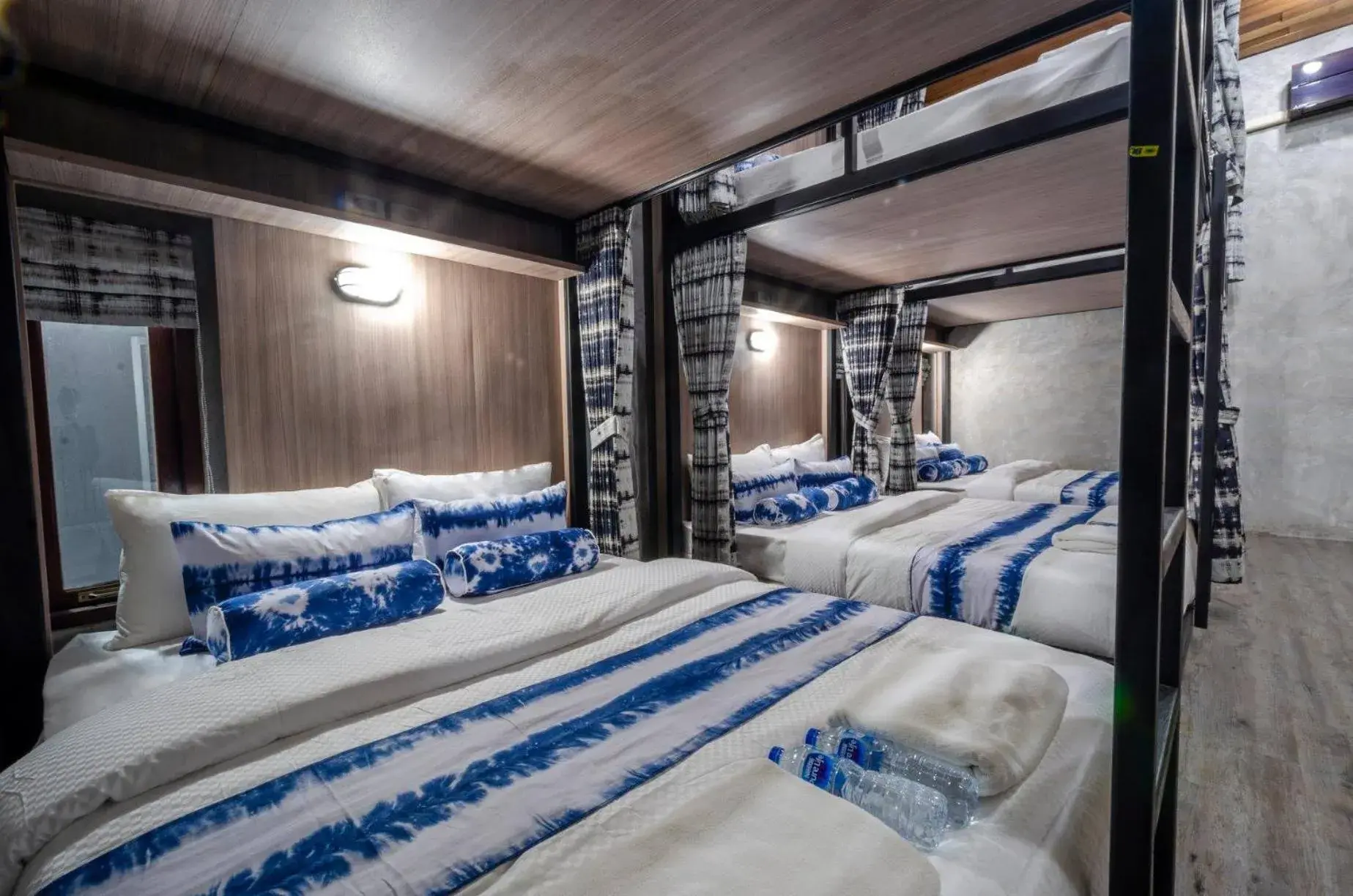 Bed in The Chic Lipe Bed in The Chic Lipe