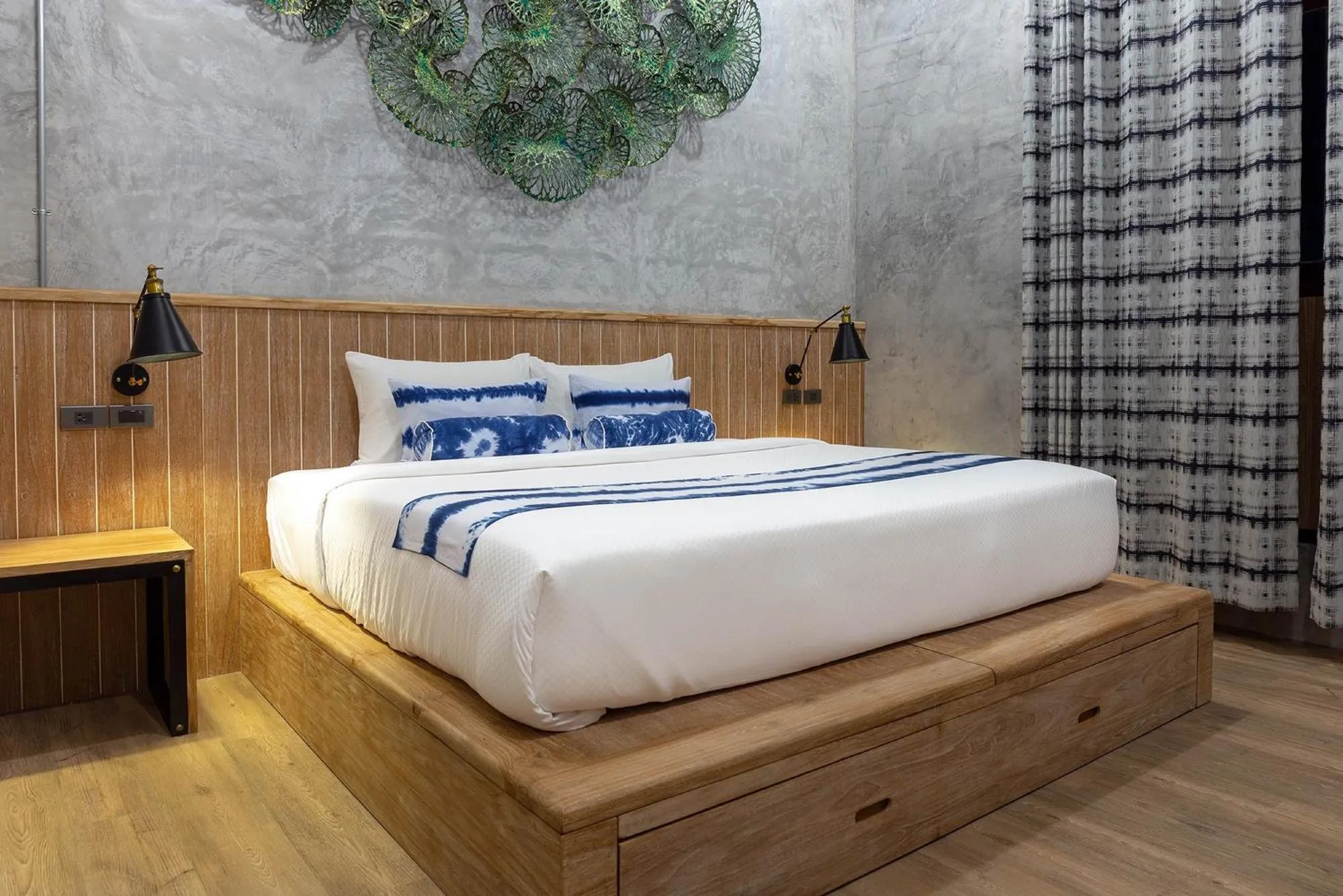 Bed in The Chic Lipe