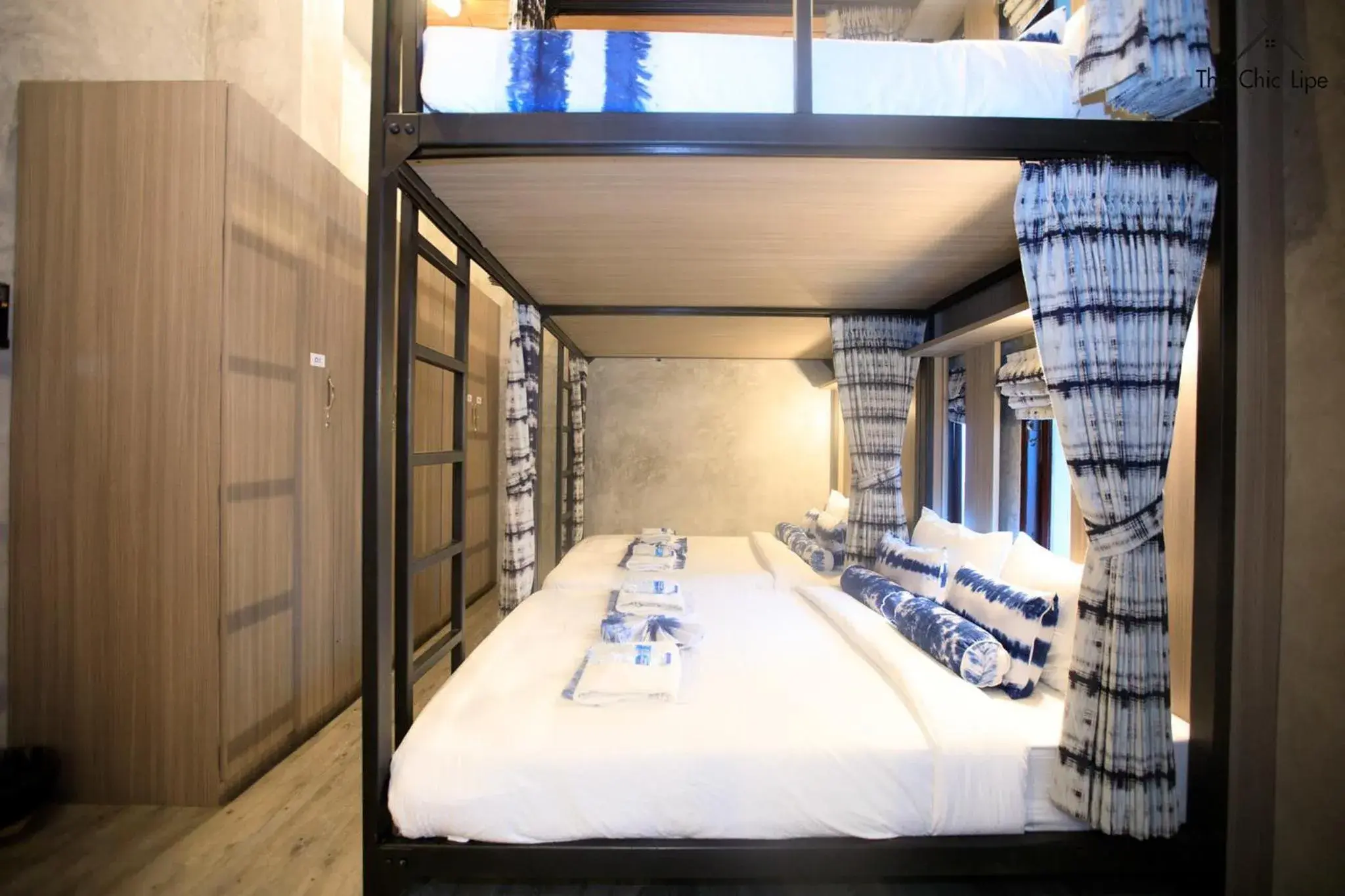 Bed in The Chic Lipe Bed in The Chic Lipe