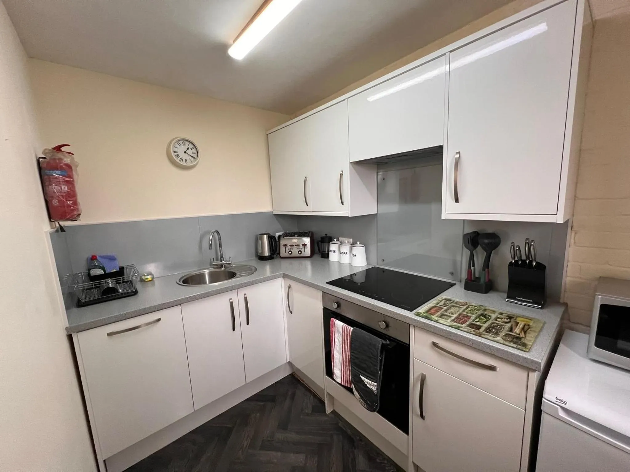 kitchen in Hunston Mill Self Catering Dog Stay For Free