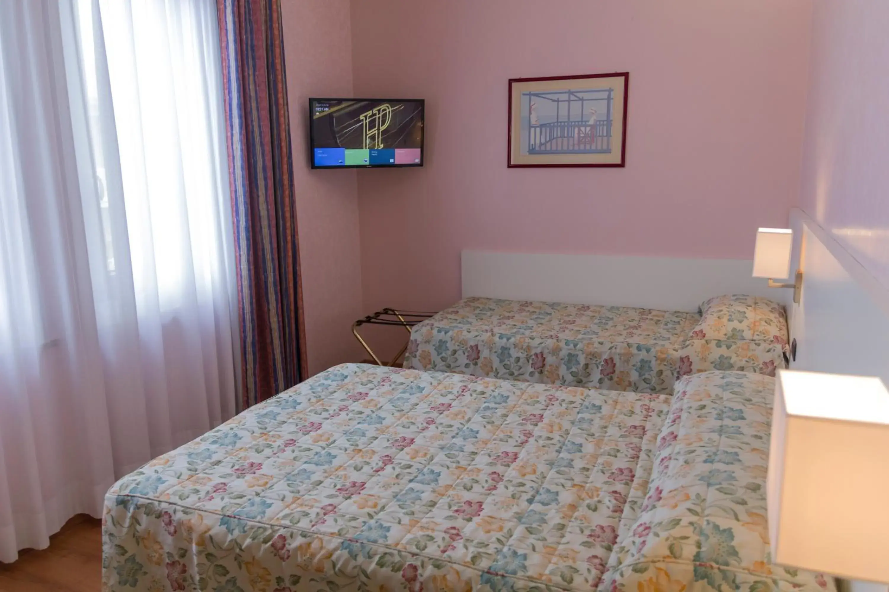 Twin Room in Hotel Pico Twin Room in Hotel Pico