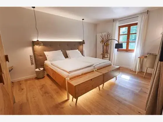 Double Room in Hotel Plesnik Logar Valley Double Room in Hotel Plesnik Logar Valley