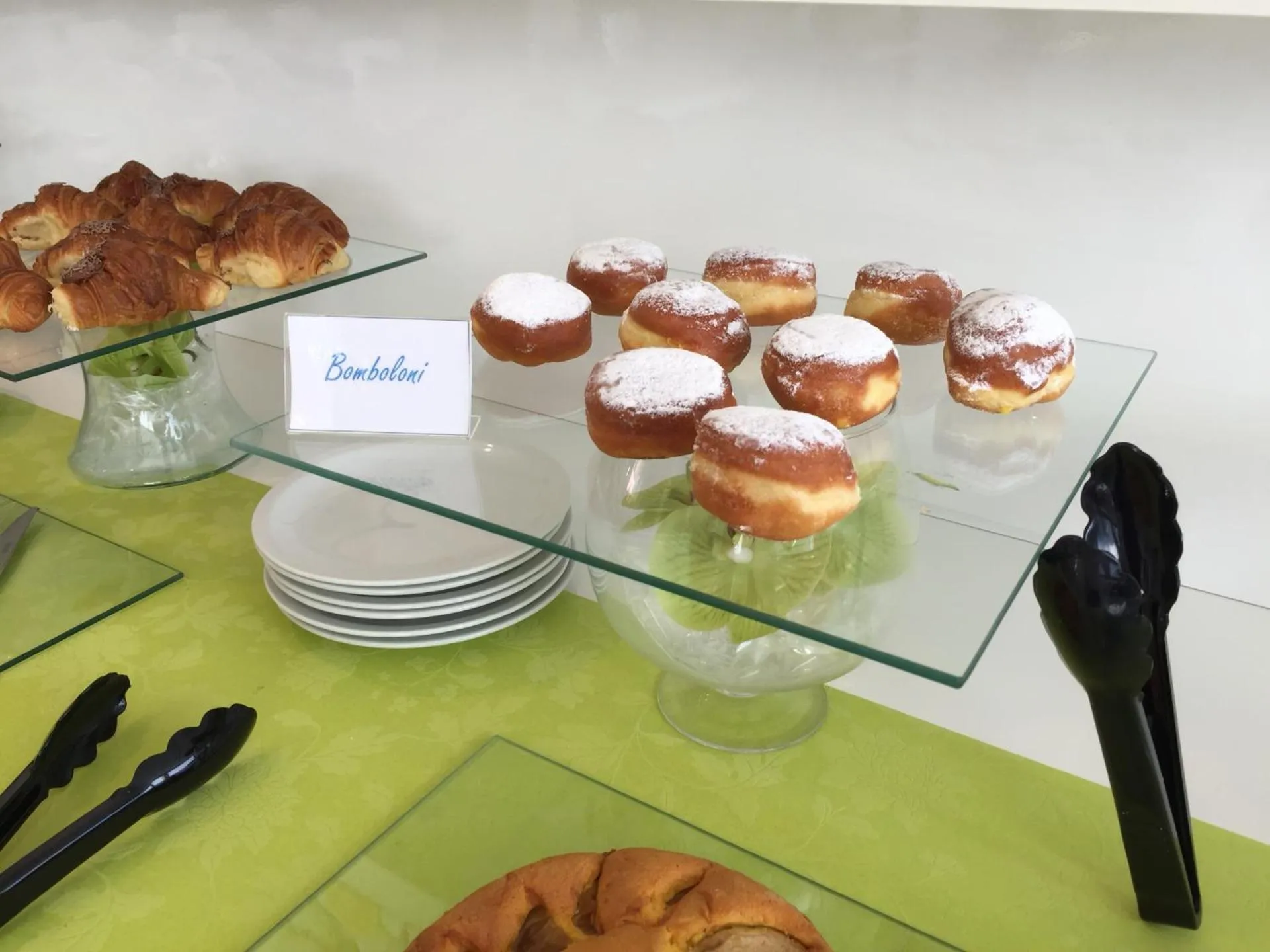 Breakfast in Hotel Byron