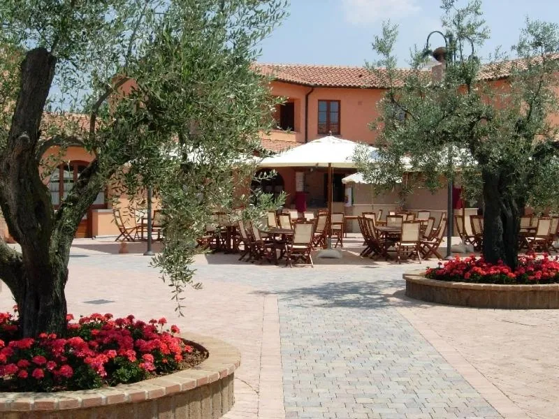 Restaurant/places to eat in Villaggio Turistico Airone