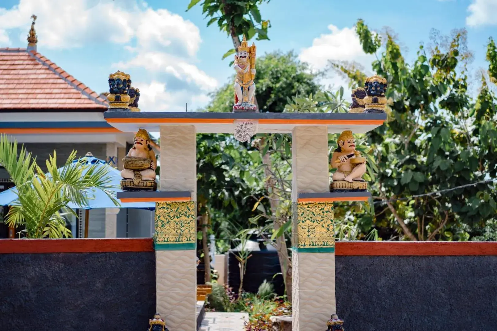 Facade/entrance in Sundi Ocean Bungalow by ABM Facade/entrance in Sundi Ocean Bungalow by ABM