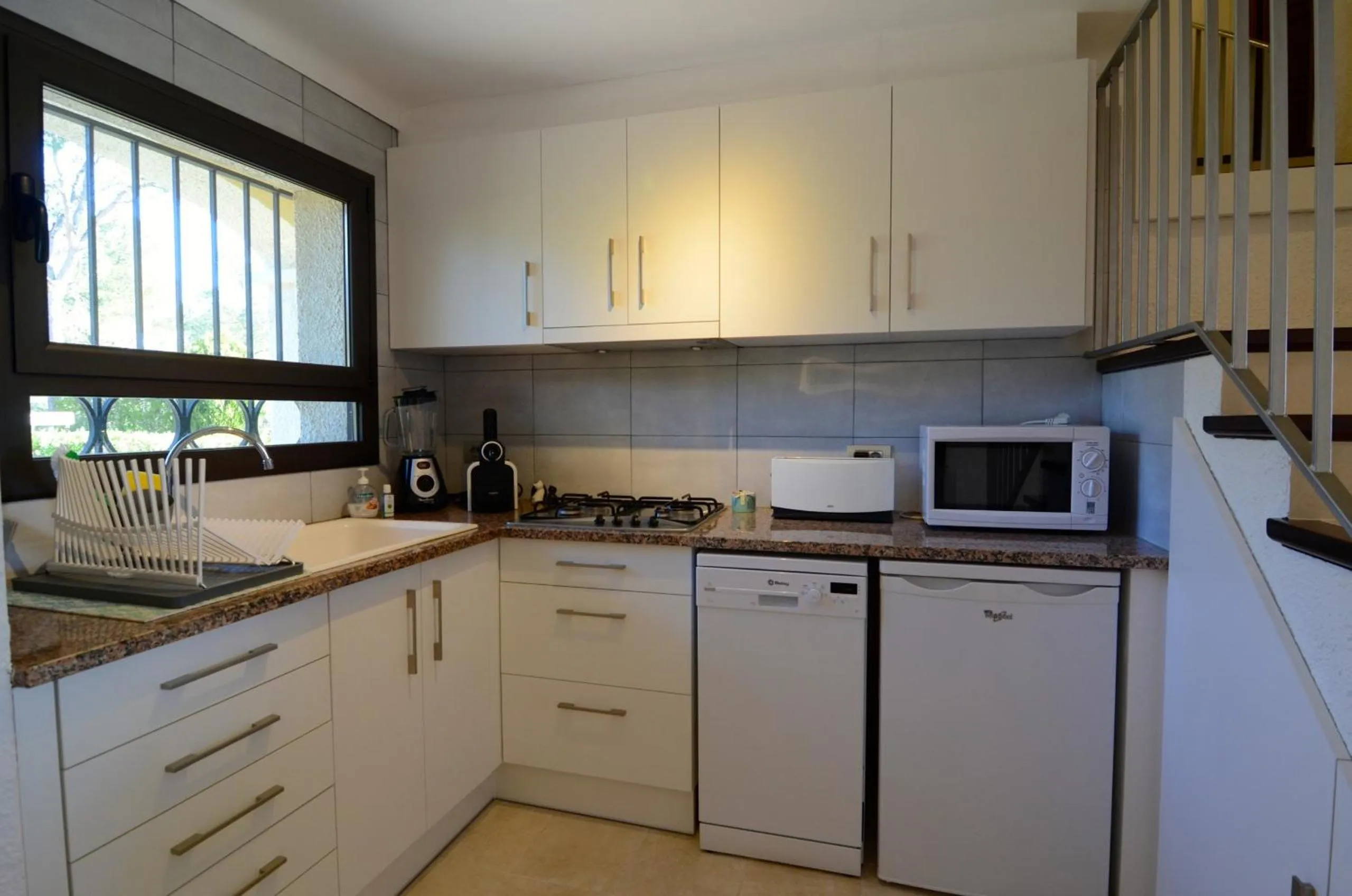 Kitchen or kitchenette in ATENES 12
