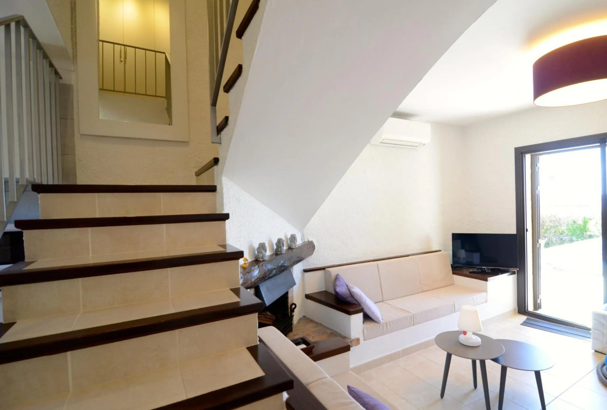 Decorative detail in ATENES 12