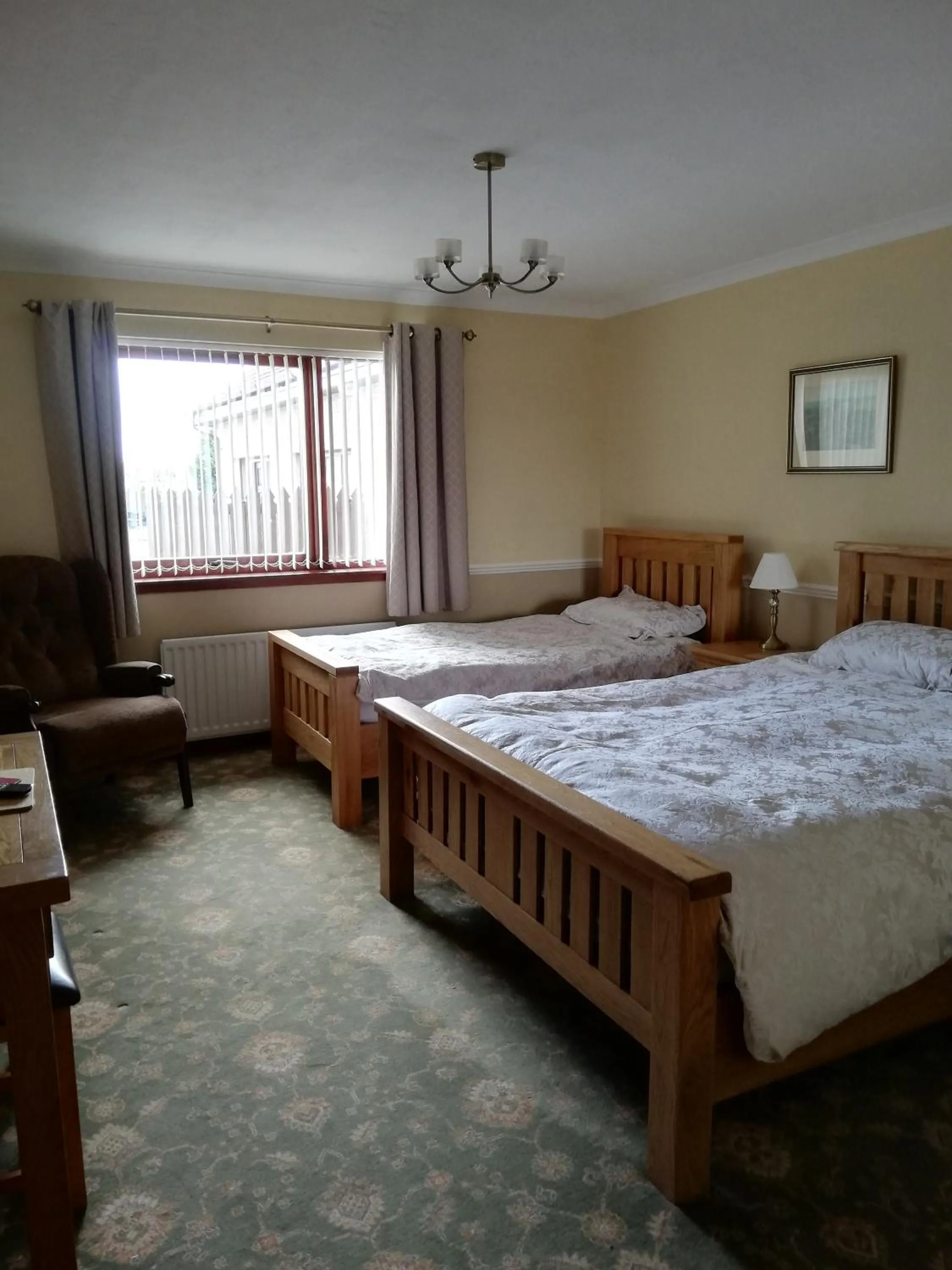 Bedroom, Bed in Hillview Park