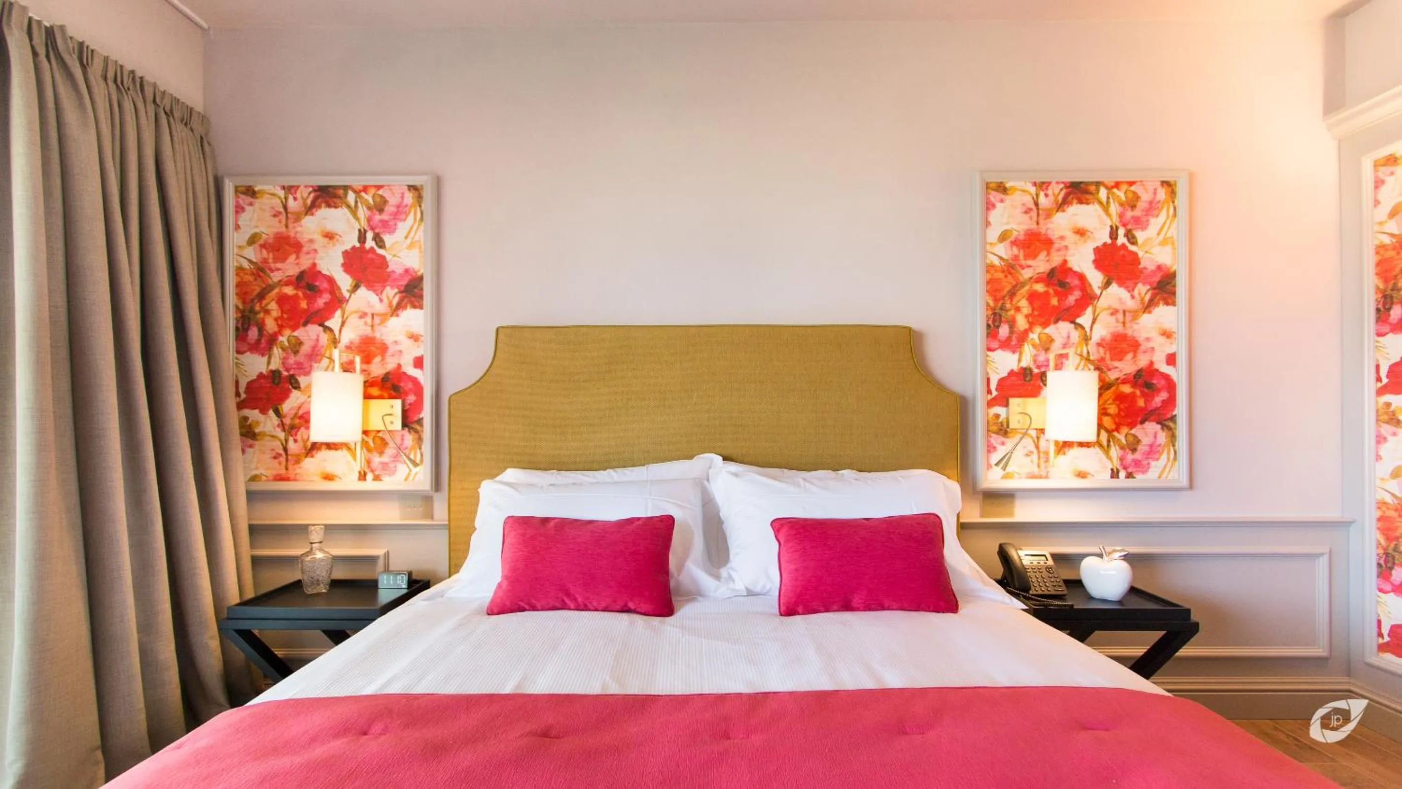 Bed in Buonamico Wine Resort