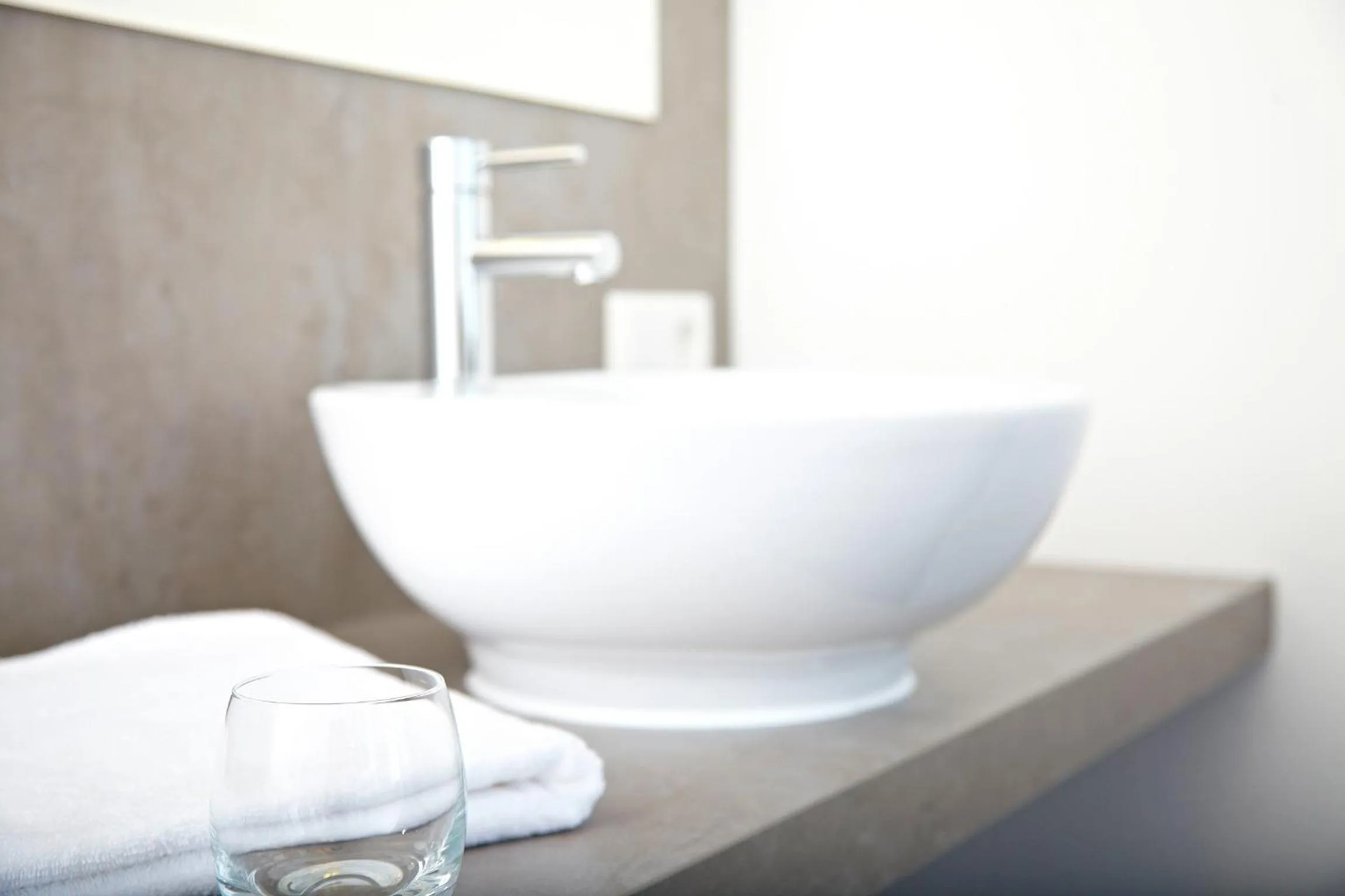 Bathroom in Road House Hotel