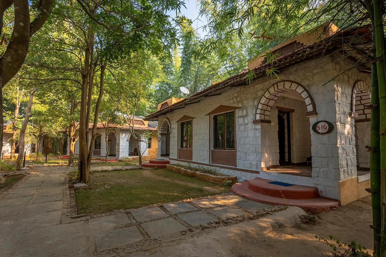 Property building in Jungle King Resort