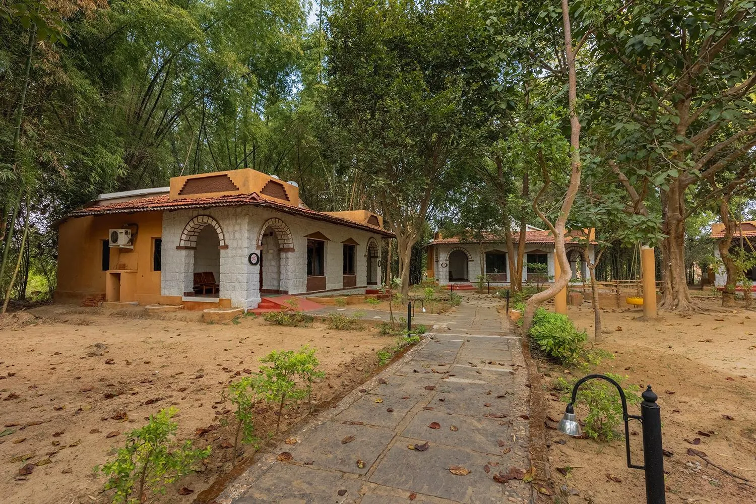 Property building in Jungle King Resort