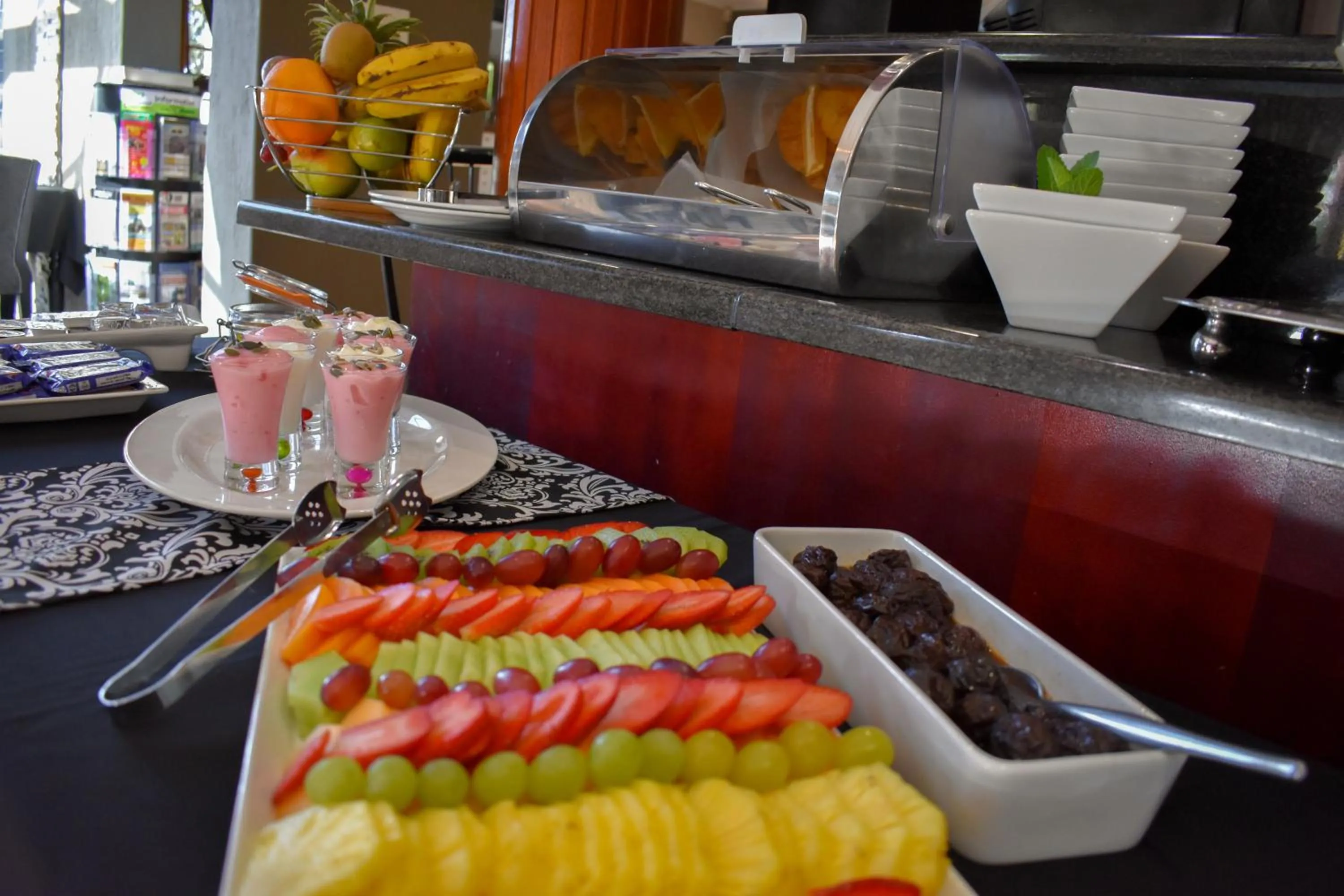 Restaurant/places to eat in Waterfalls Boutique Hotel