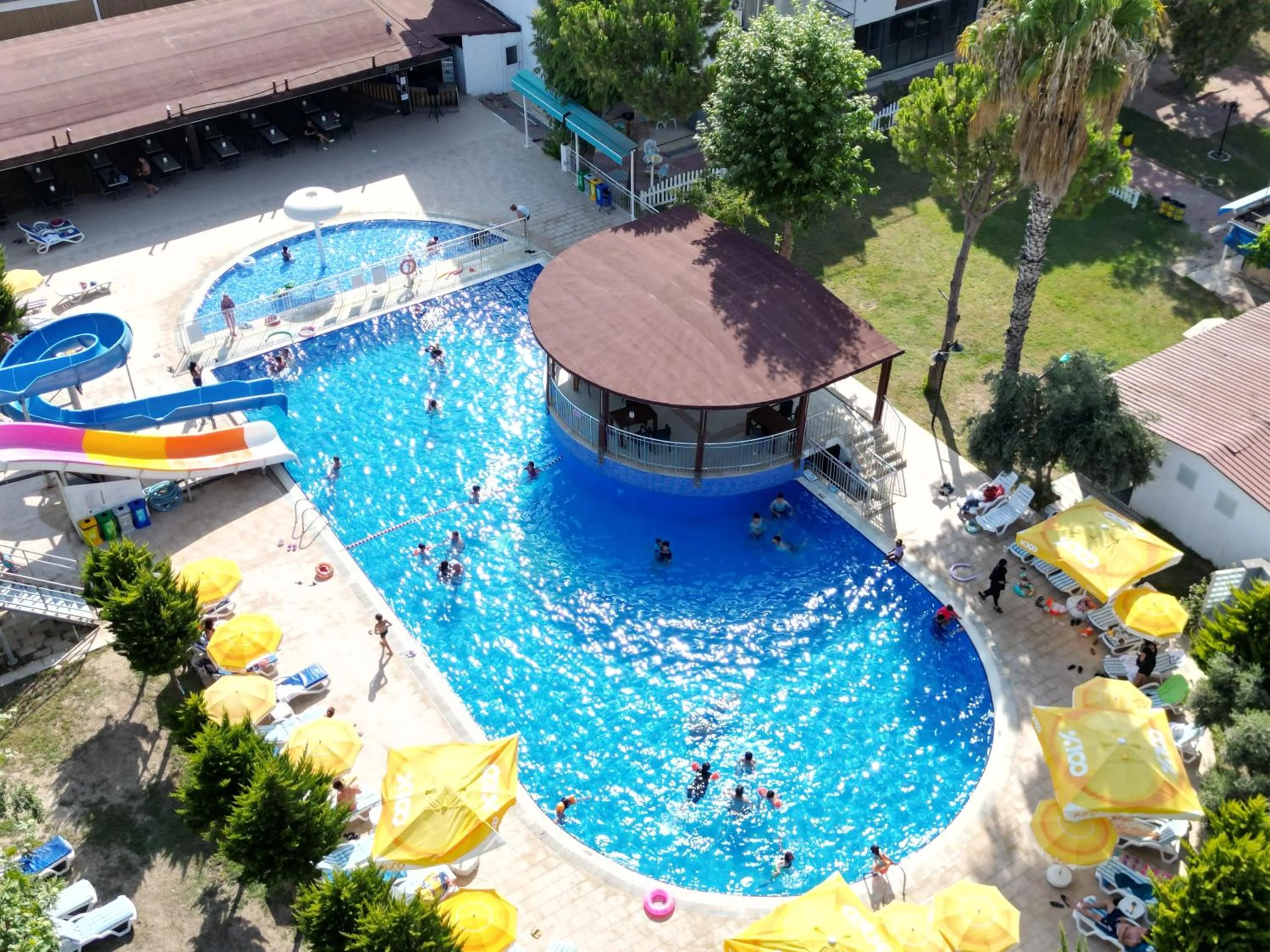 Swimming pool in Irem Garden Hotel & Apartments