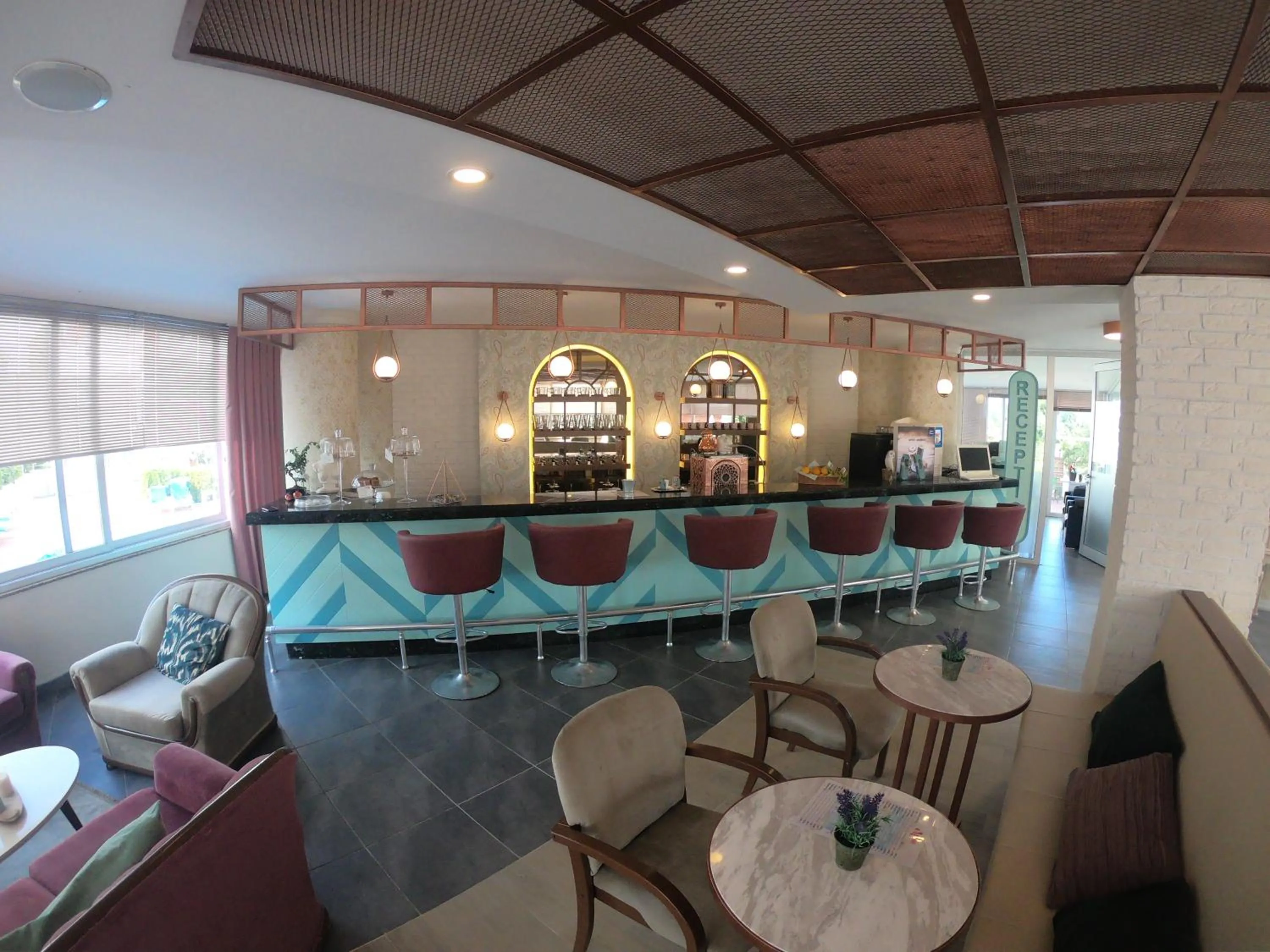 Lounge or bar in Irem Garden Hotel & Apartments