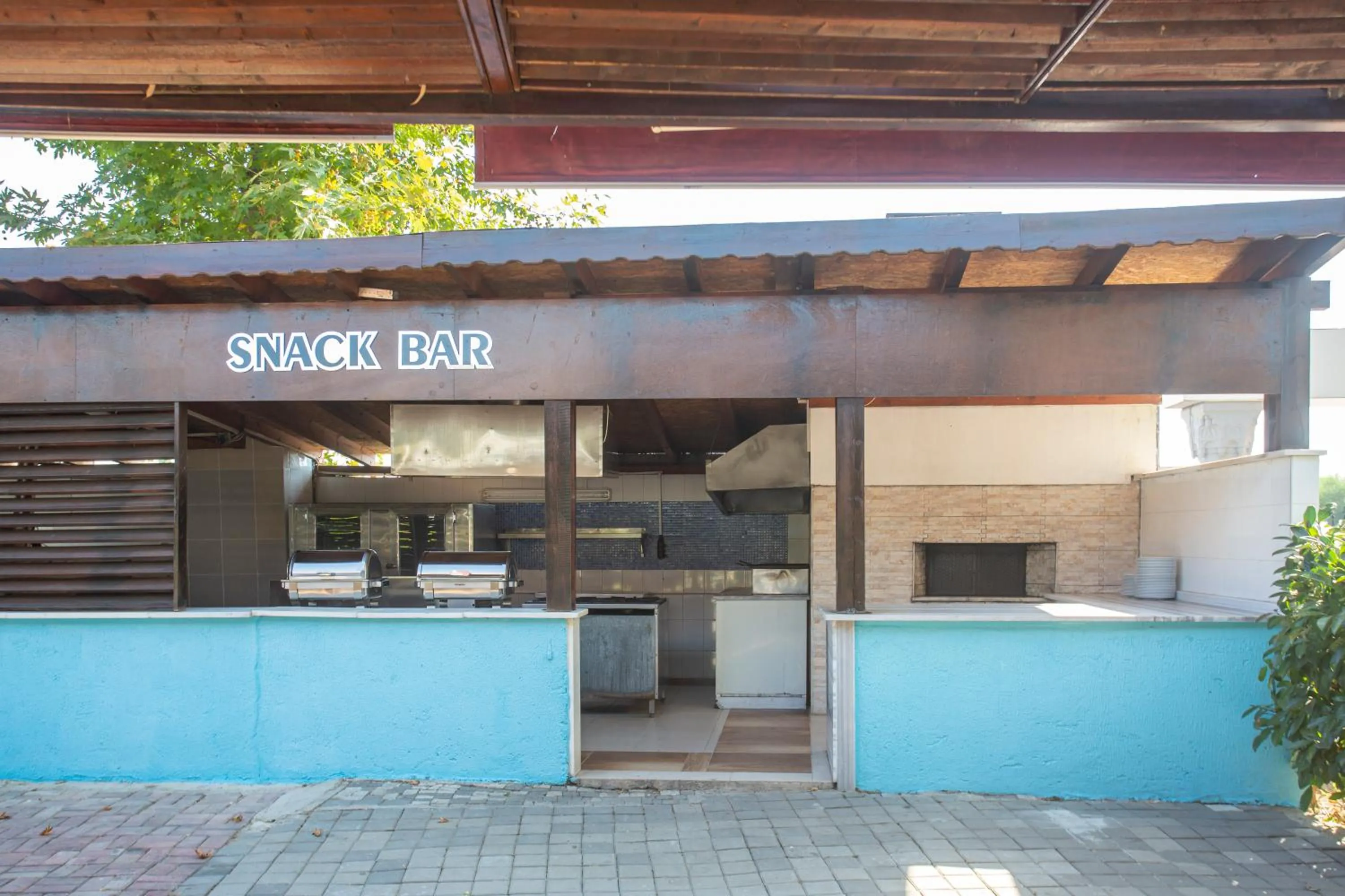 kitchen in Irem Garden Hotel & Apartments