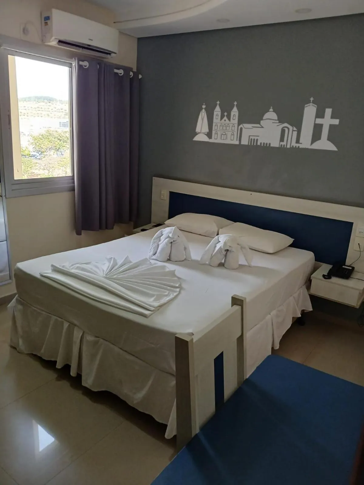 Bed in Hotel Santo Graal