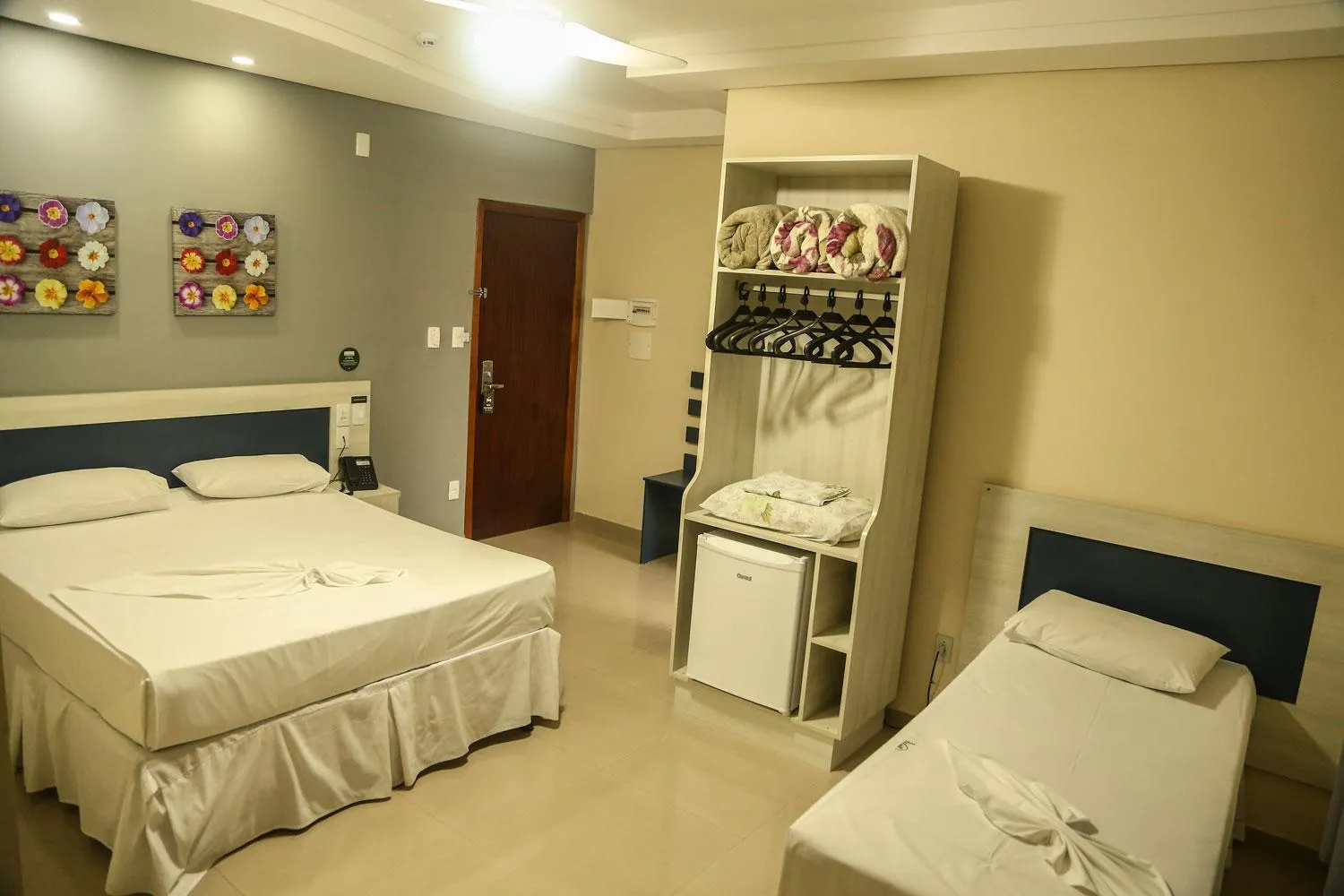 Bed in Hotel Santo Graal