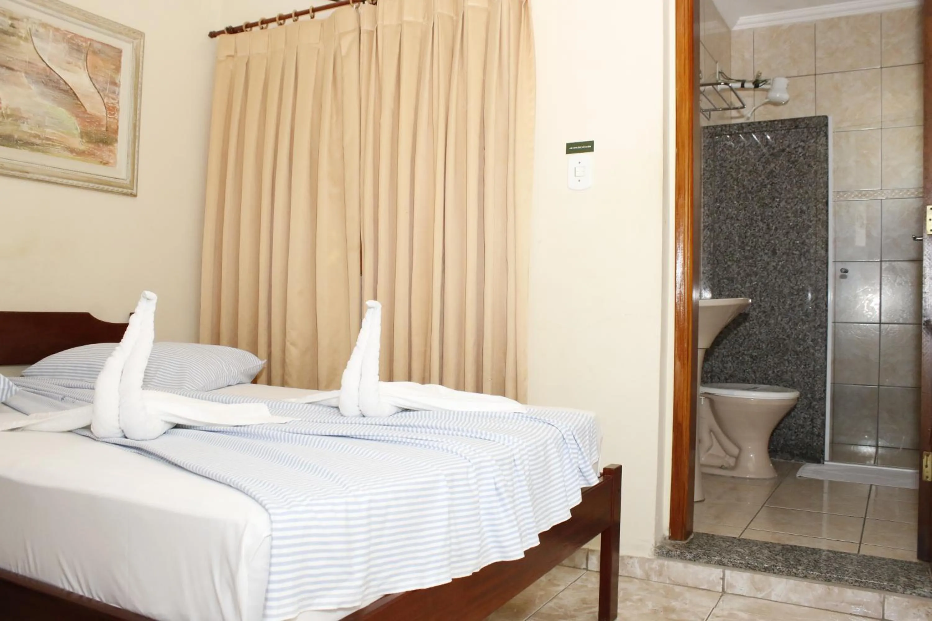 Bed in Hotel Santo Graal