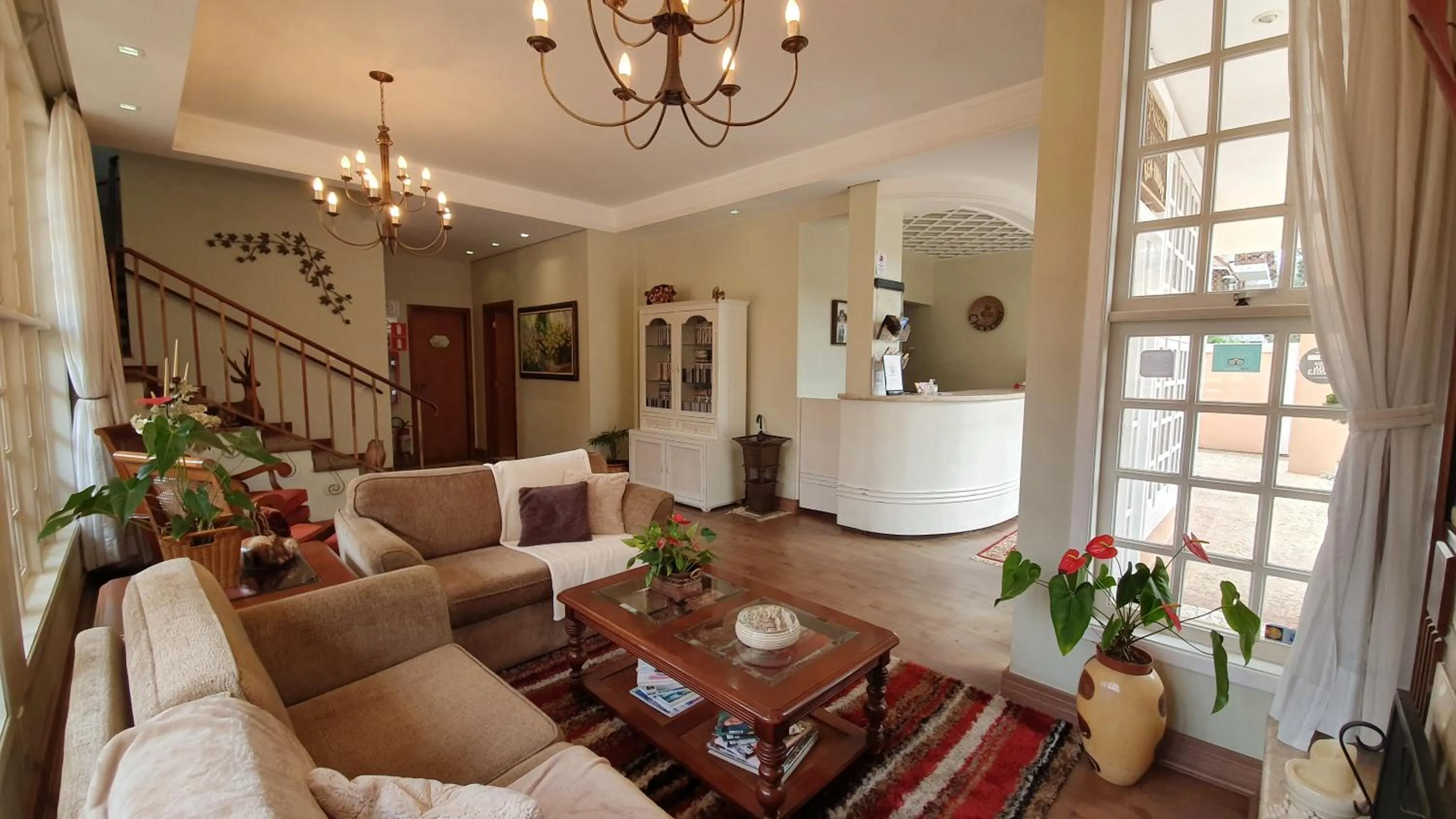 Seating area in Pousada Cheverny - Fácil acesso ao centrinho e Baden Bar