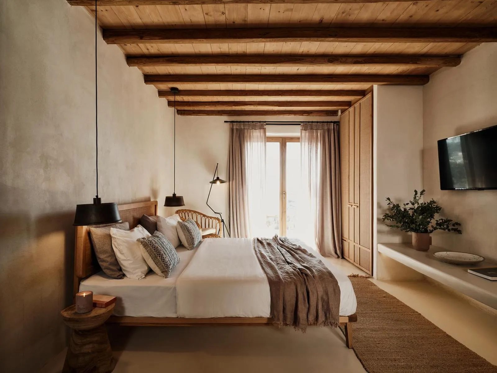 Bed in The Wild by Interni